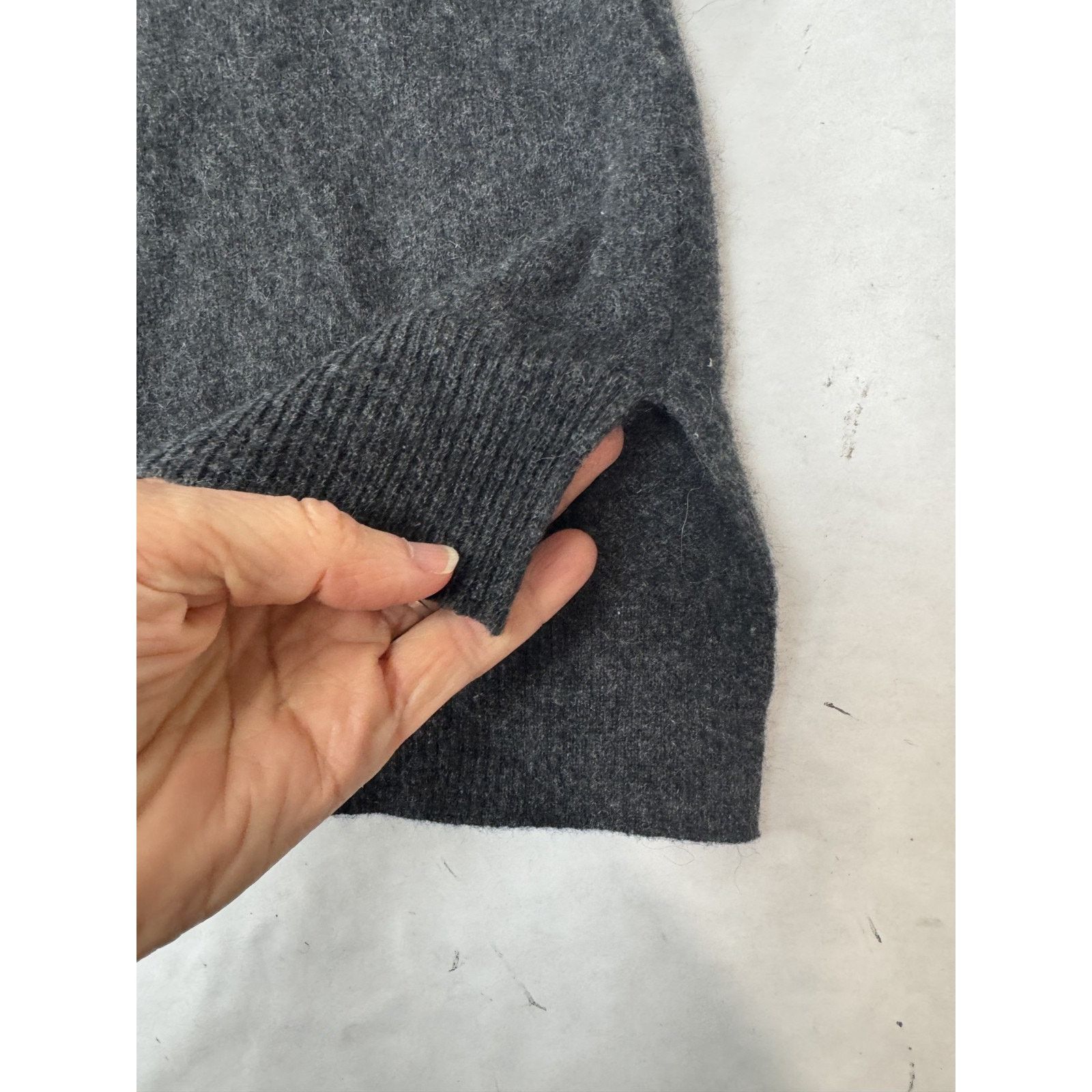 Other Lusso Cashmere Sweater Medium Gray Turtleneck Cut Out Twist Size M / US 6-8 / IT 42-44 - 5 Thumbnail
