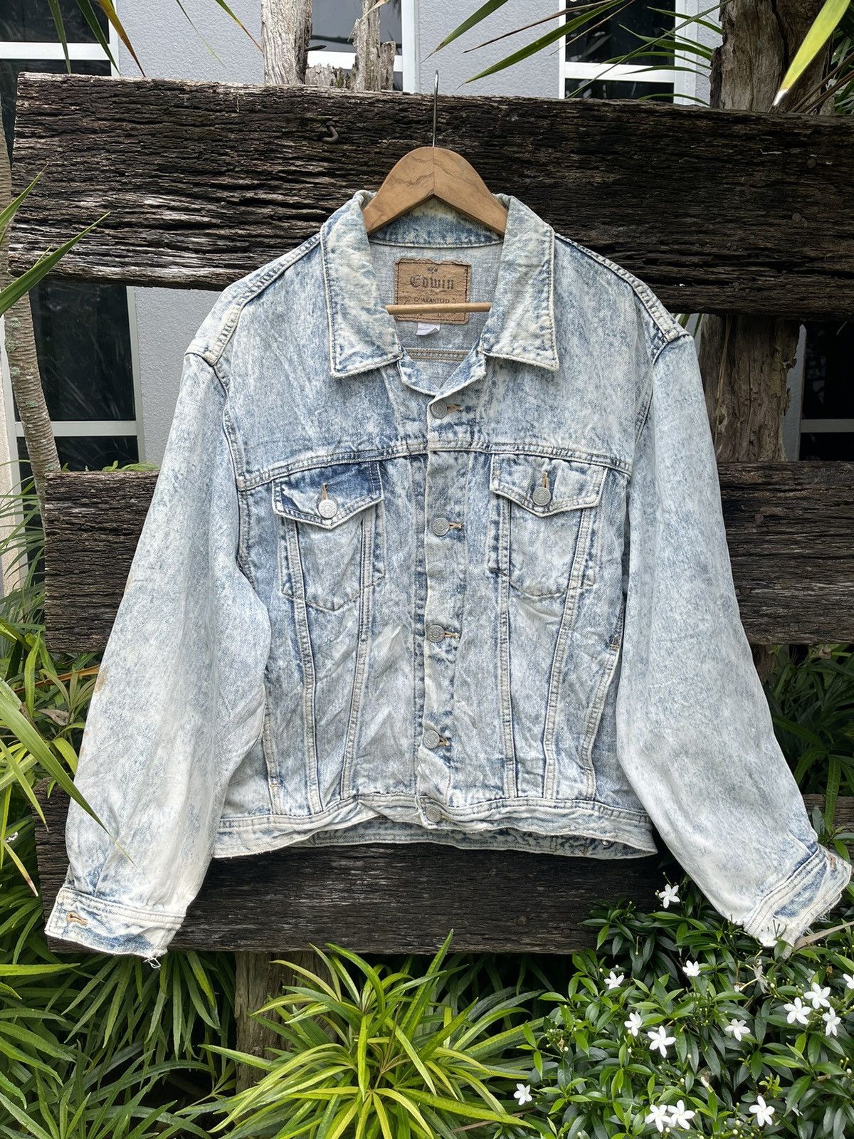 Edwin Vintage Edwin Acid Wash Denim Jacket Made in Japan (Size L) Size US L / EU 52-54 / 3 - 1 Thumbnail