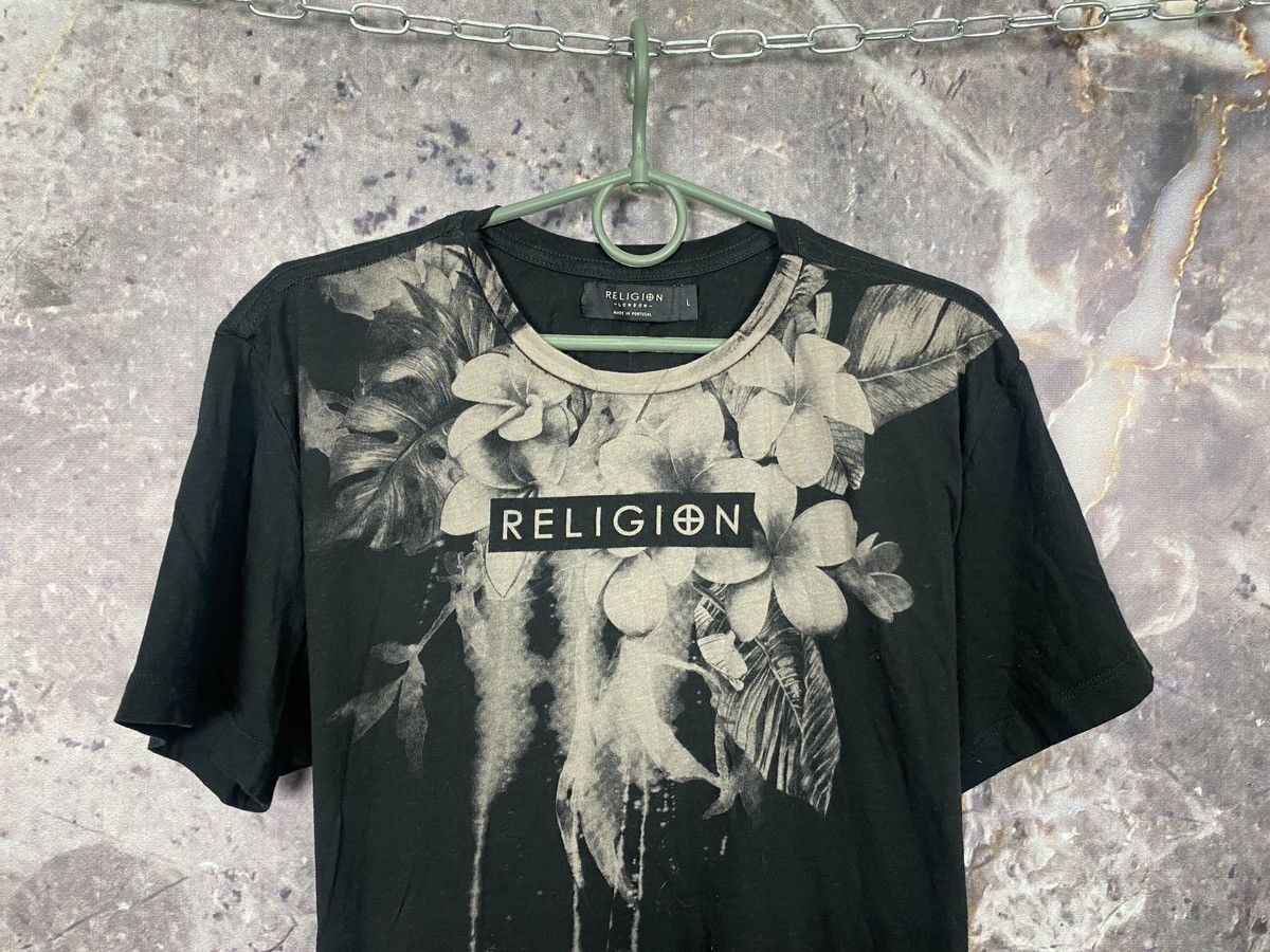 Japanese Brand Men’s Religion T-Shirt Streetwear Vintage Size Large Size US L / EU 52-54 / 3 - 2 Thumbnail