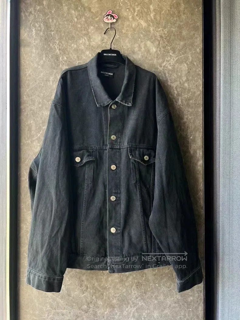 Balenciaga Balenciaga Washed Graffiti Denim Jacket. Size US L / EU 52-54 / 3 - 1 Thumbnail