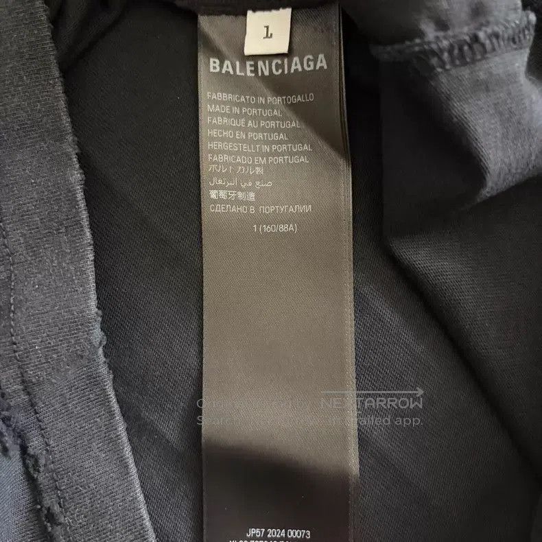 Balenciaga Balenciaga Double Ring Flame Logo Round Neck Casual Short Size US S / EU 44-46 / 1 - 4 Thumbnail