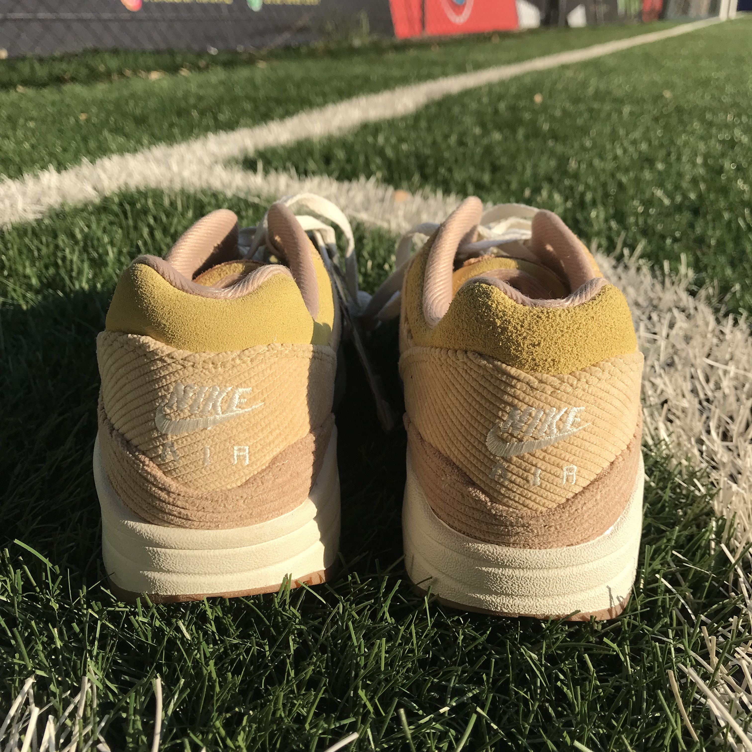 Nike Nike Air Max 1 SE Buff Gold Corduroy Bnwt Brand new size 38 Size US 5.5 / EU 38 - 4 Thumbnail