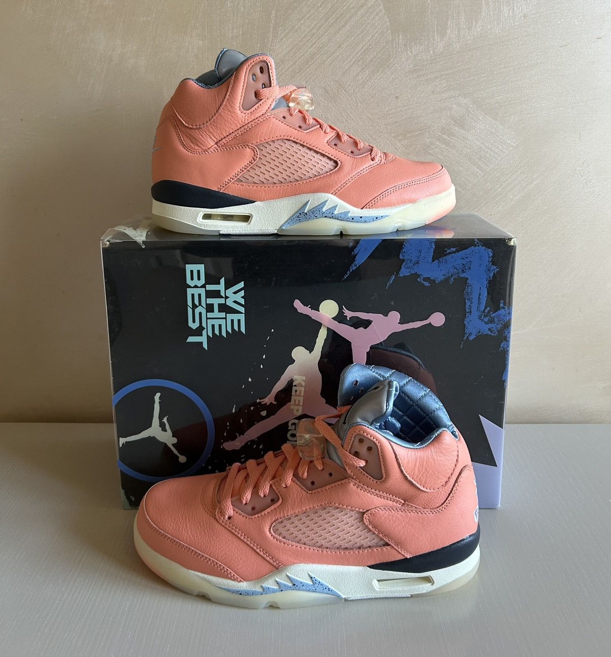 Dj Khaled × Jordan Brand Jordan 5 DJ Khaled “We The Best” Crimson Bliss 42.5 EU/9 US Size US 9 / EU 42 - 1 Thumbnail