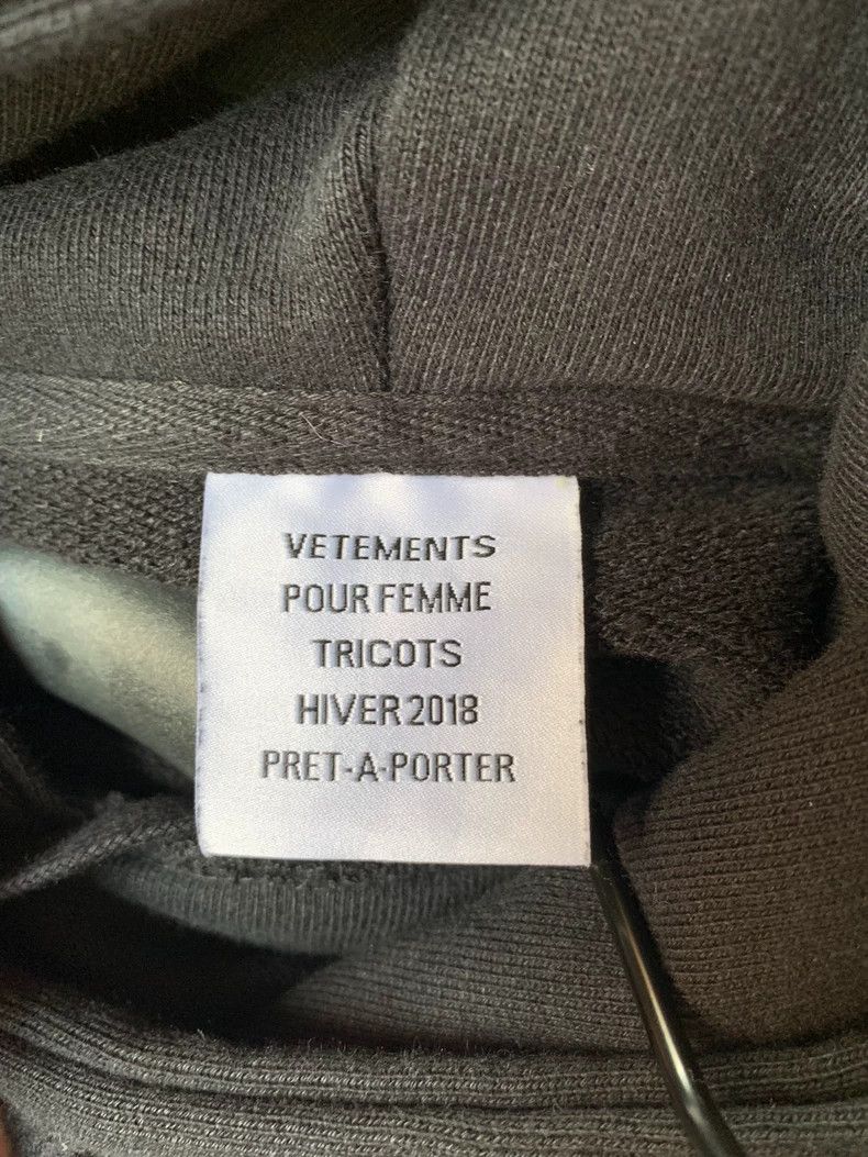 Vetements vetements 18ss Blood Drops Sanskrit Thick Sweatshirt 2501-N Size US XS / EU 42 / 0 - 5 Thumbnail