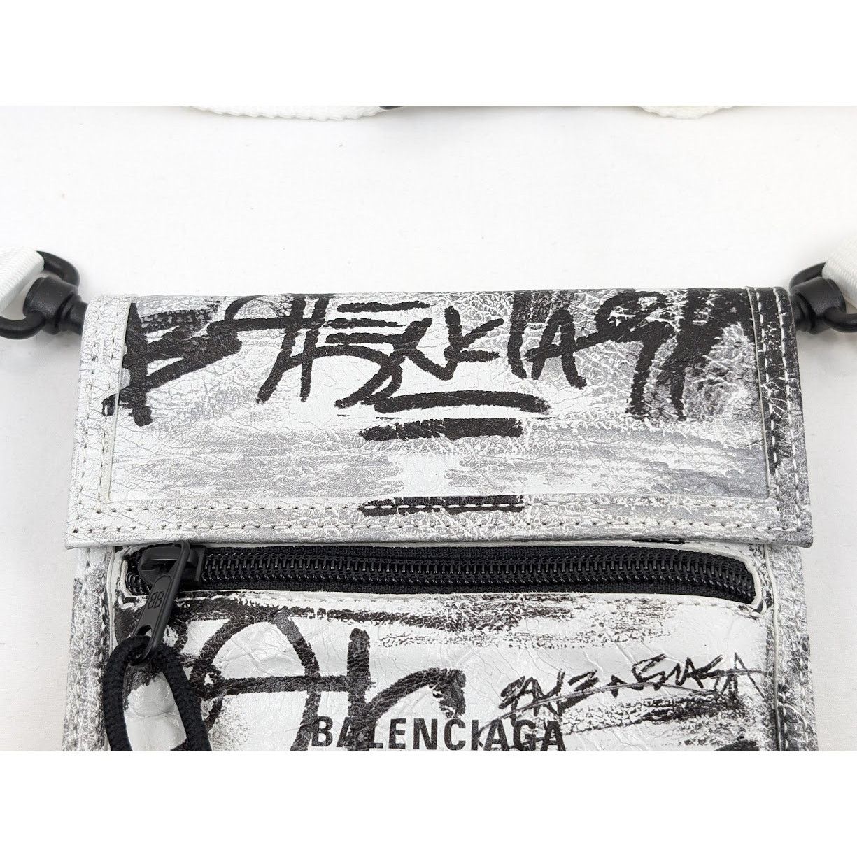 Balenciaga o1rshd1 Q:2 / Size: OS / Explorer Small Pouch Strap Graffiti Size ONE SIZE - 3 Thumbnail