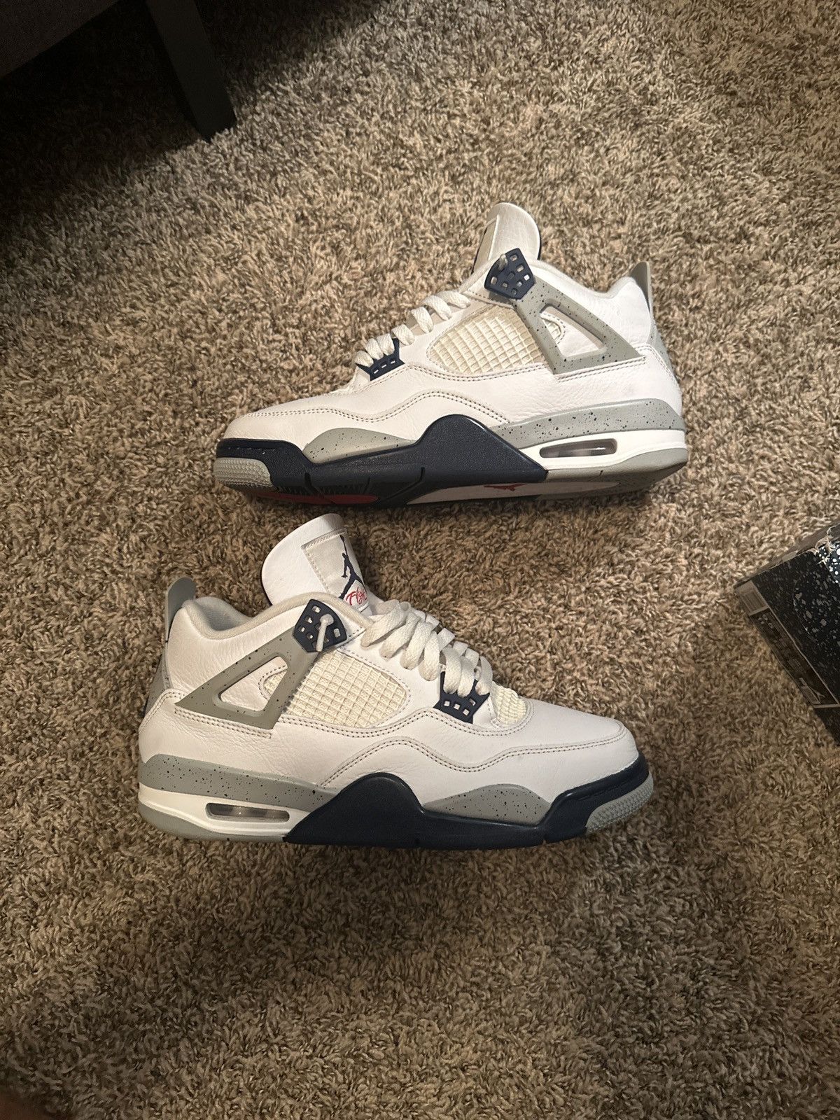 Jordan Brand Retro 4 midnight navy Size US 9.5 / EU 42-43 - 1 Thumbnail