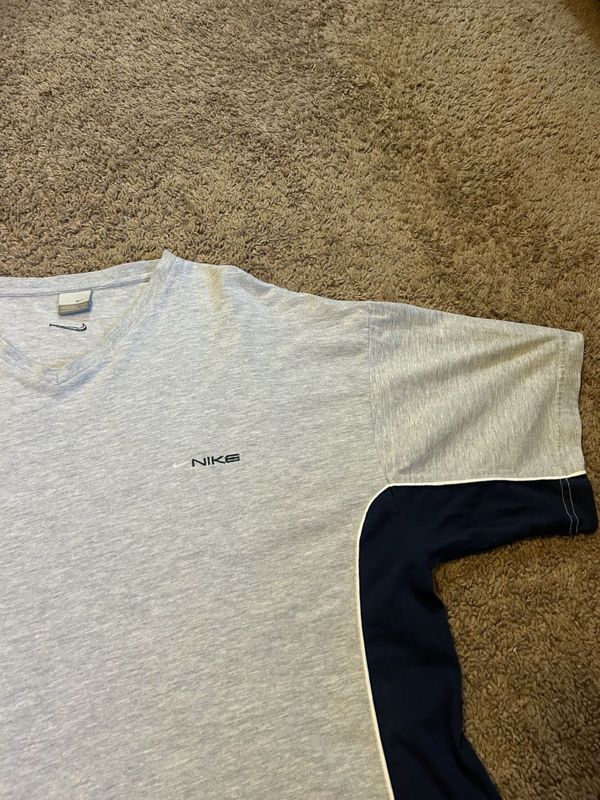 Nike Grey and blue vintage Nike t-shirt Size US XXL / EU 58 / 5 - 2 Thumbnail