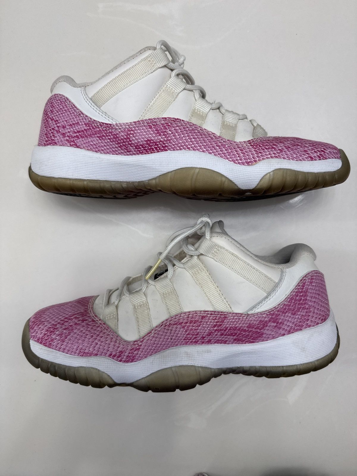 Nike Air Jordan 11s Pink Snakeskin Size US 5 / IT 35 - 9 Thumbnail