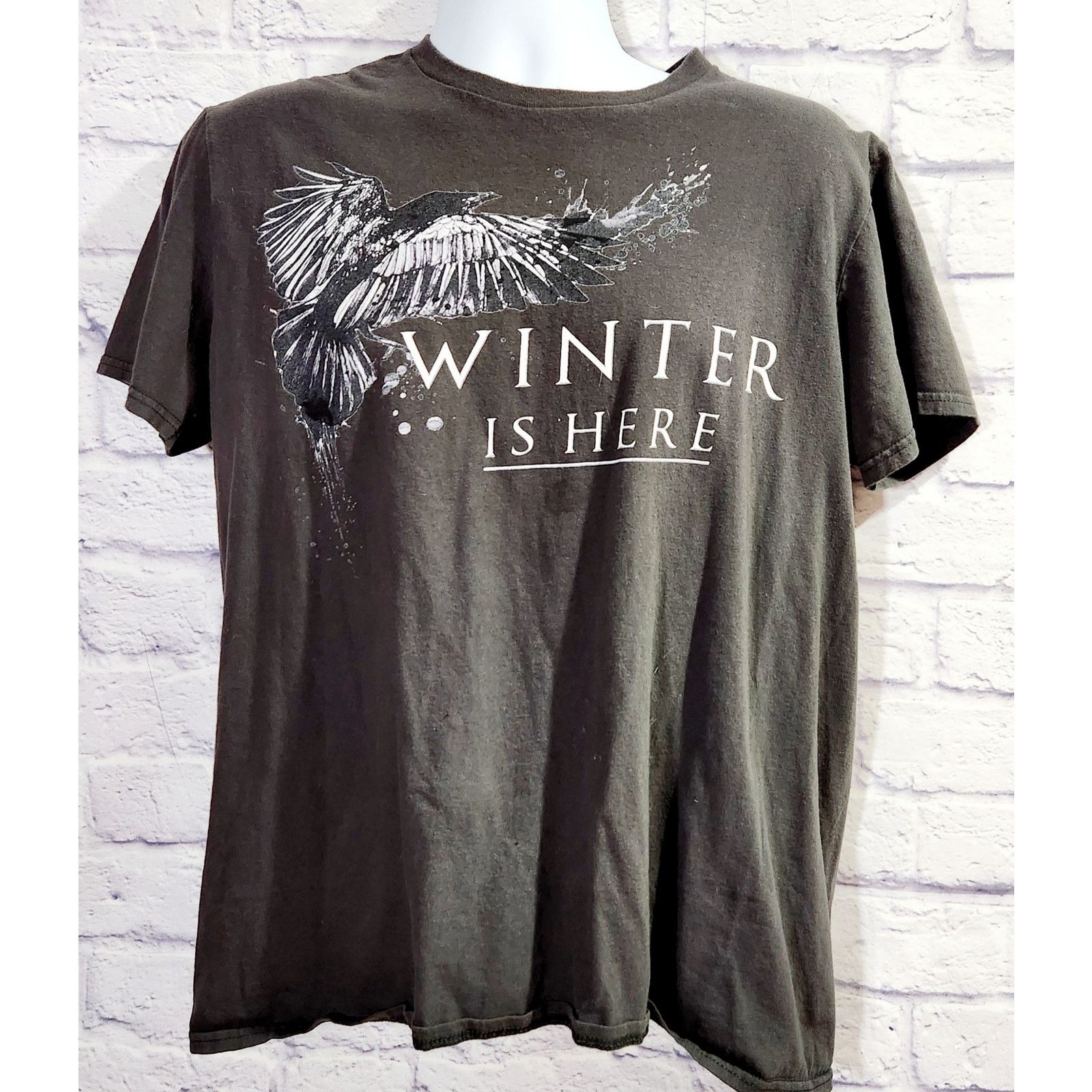 Anvil Anvil Dark Gray White Winter Is Here T Shirt Large Soft Size US L / EU 52-54 / 3 - 1 Thumbnail