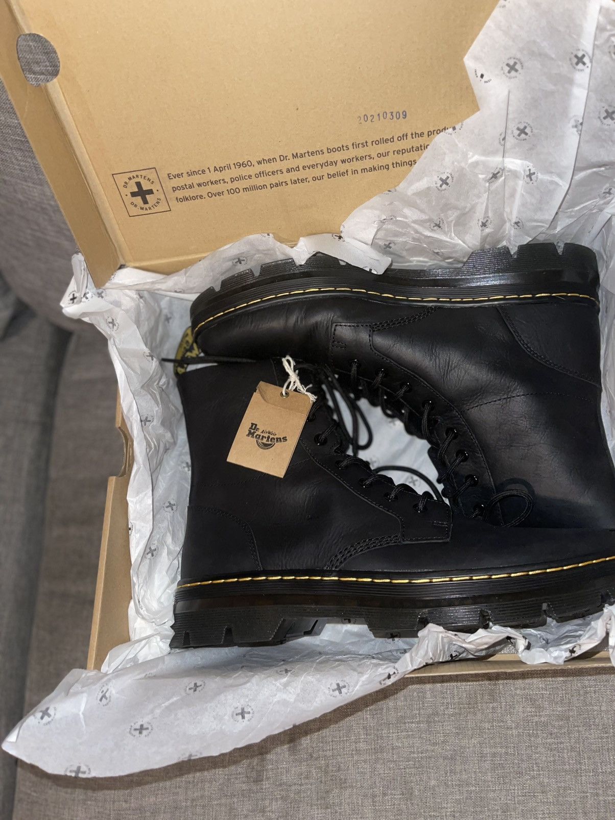 DOC MARTENS 1460 AIR WAIR BOOTS