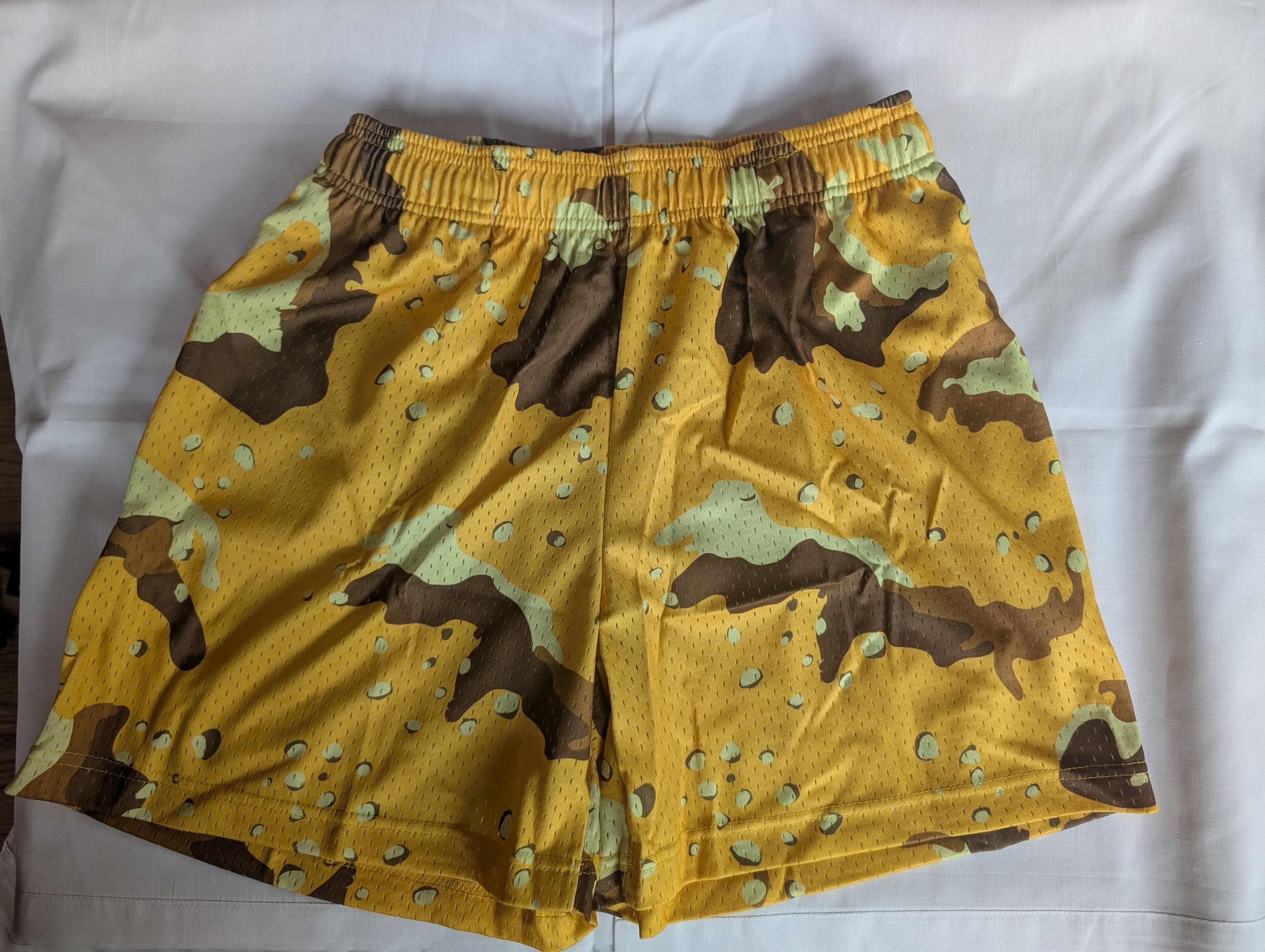 Bravest Studios XS Bravest Studios Shorts Camo Yellow Size US 26 / EU 42 - 2 Thumbnail