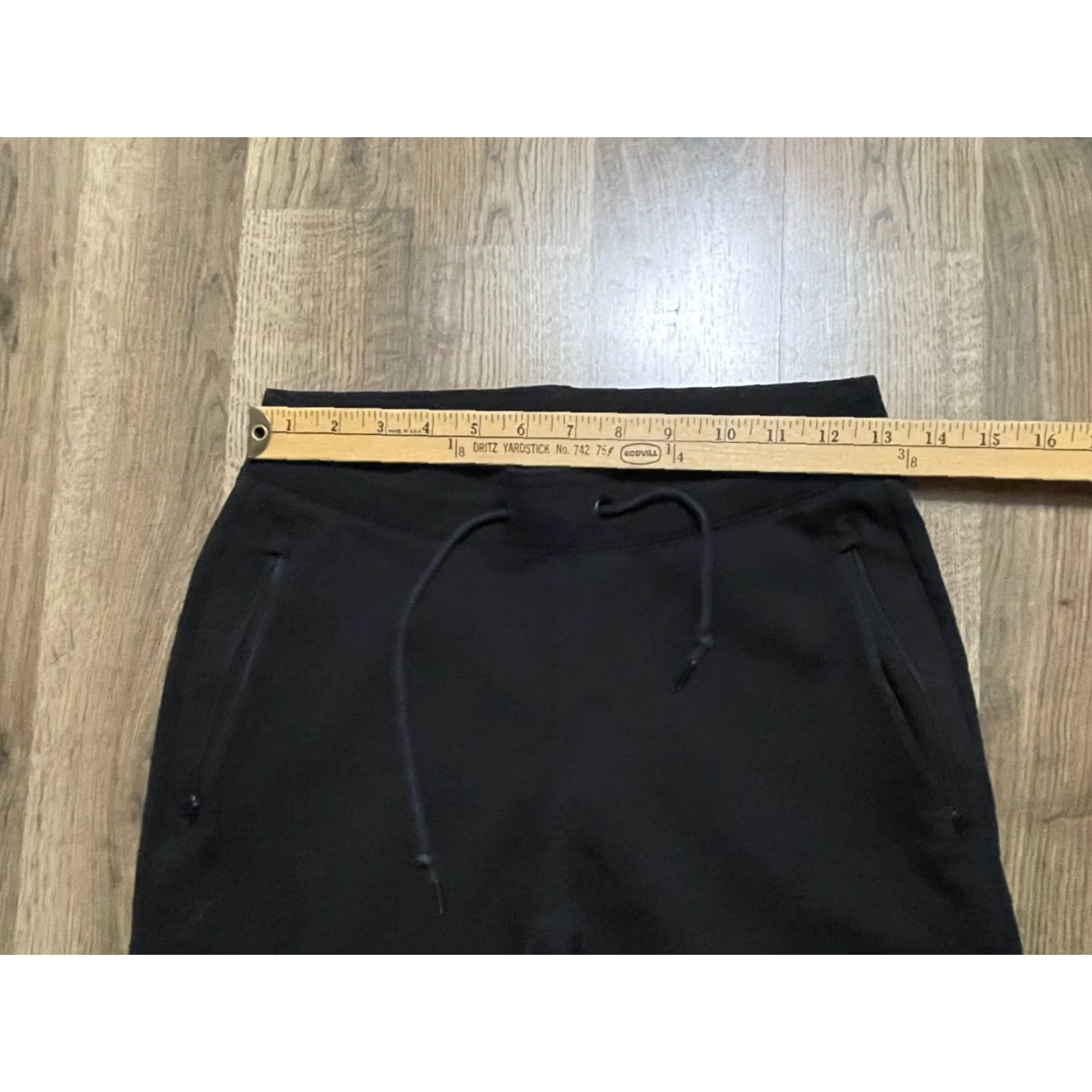 Uniqlo Uniqlo Sweatpants Black Women's Size Small Tie Waist Casual Pants Regular Inseam 27.5 in Tapered Size 28" / US 6 / IT 42 - 7 Thumbnail