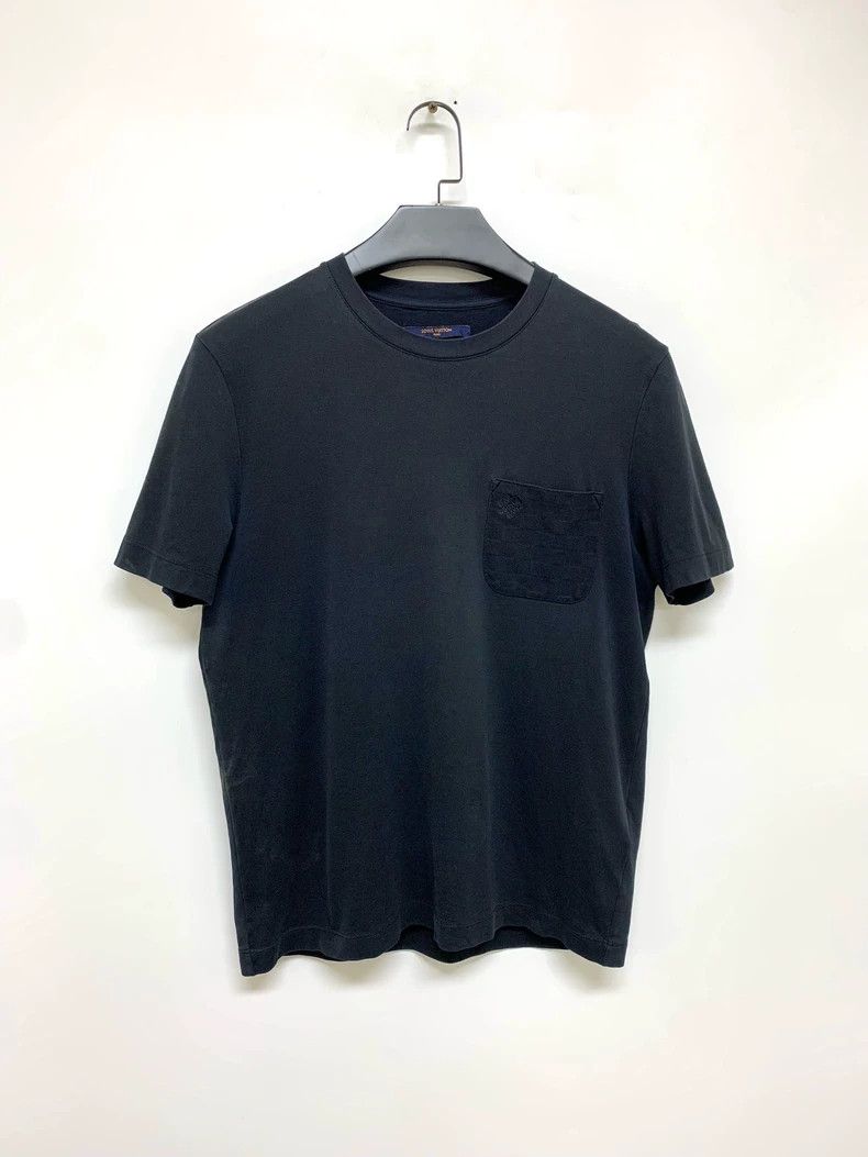 Louis Vuitton Louis Vuitton Black short-sleeved T-shirt Size US M / EU 48-50 / 2 - 1 Thumbnail