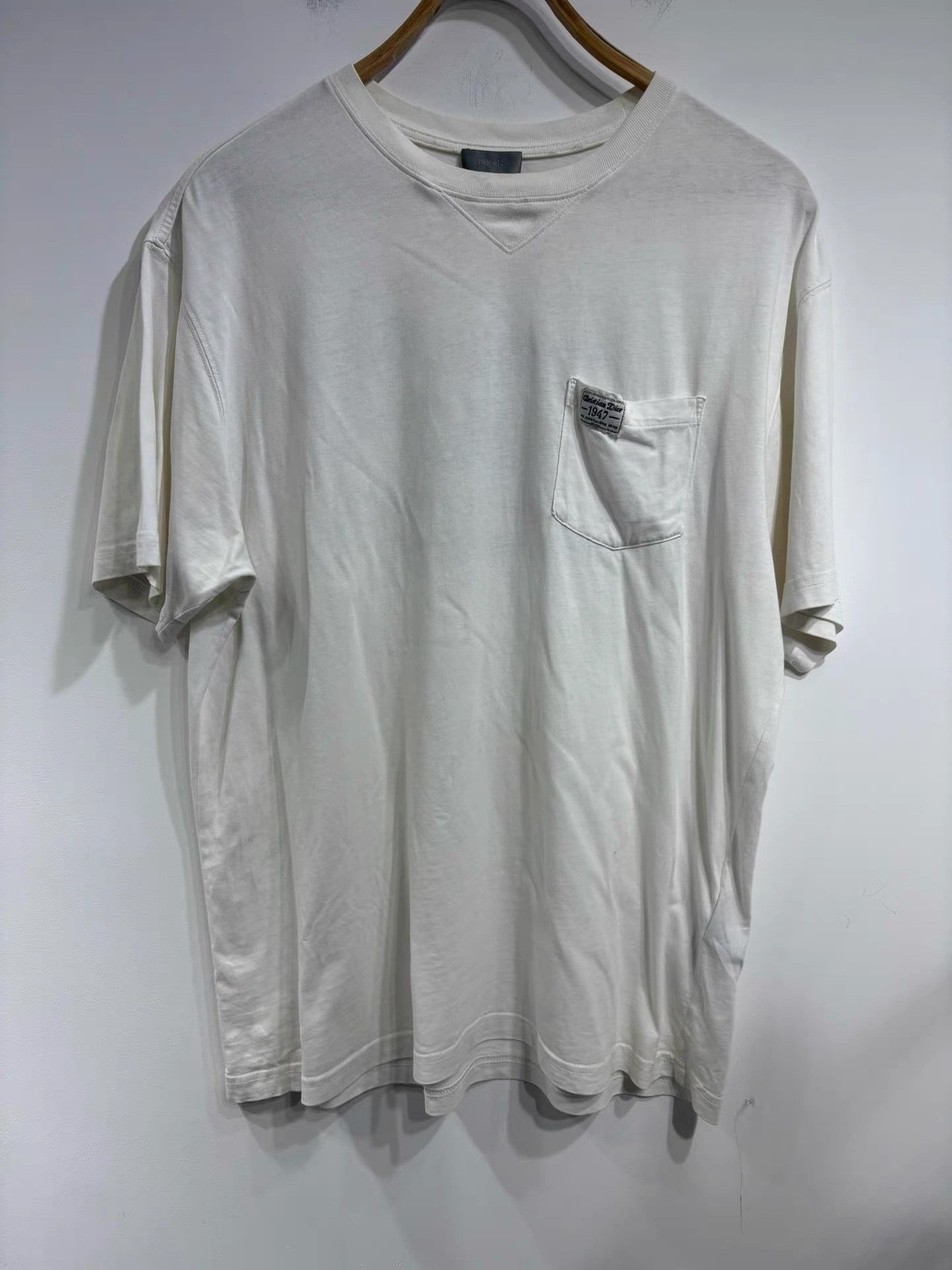 Dior Dior Men's White Short Sleeve T-shirt K29 Size US M / EU 48-50 / 2 - 1 Thumbnail