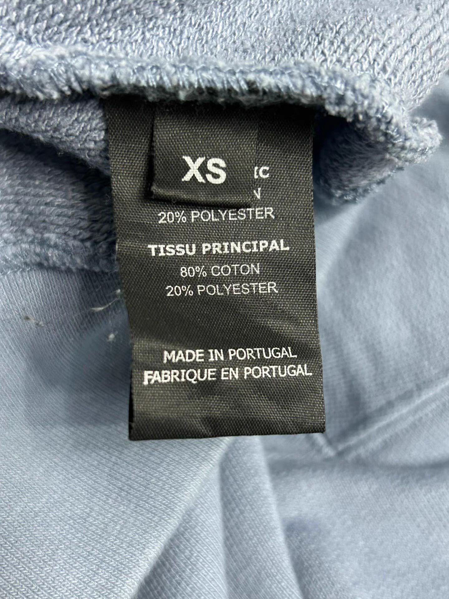 Vetements VETEMENTS off-shoulder sweatshirt Size US S / EU 44-46 / 1 - 5 Thumbnail