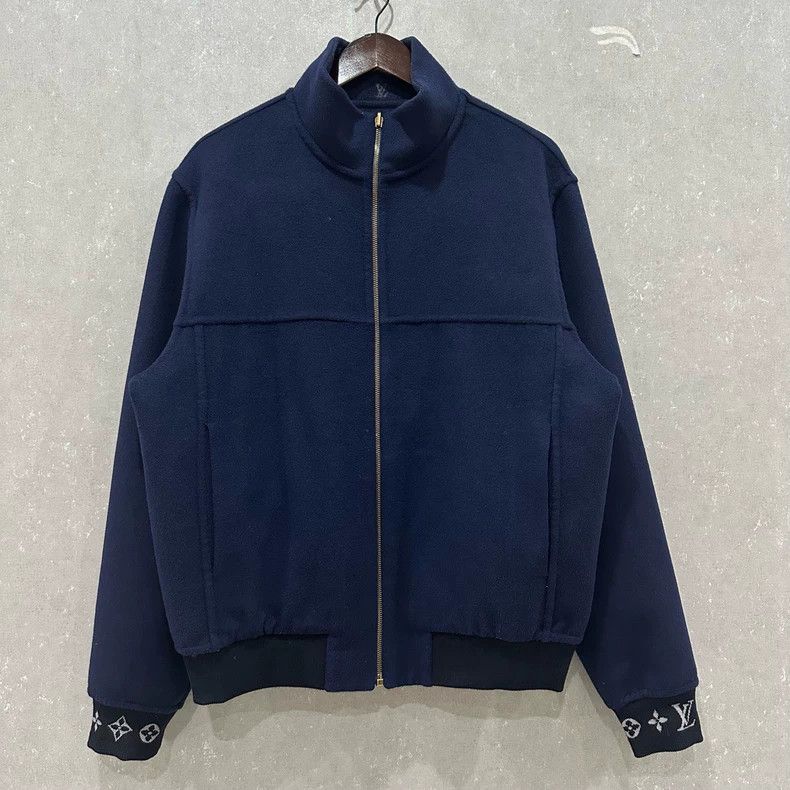 Louis Vuitton Louis Vuitton Dark Blue Full Logo Wool Reversible Jacket 25 Size US L / EU 52-54 / 3 - 3 Thumbnail