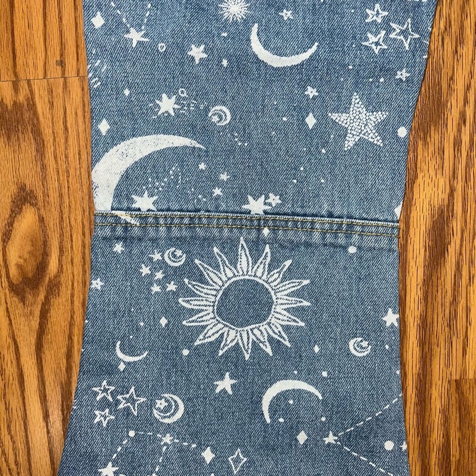 Other Super Cool Juny Celestial Whimsigoth Flare Jeans! Size 28" / US 6 / IT 42 - 9 Thumbnail