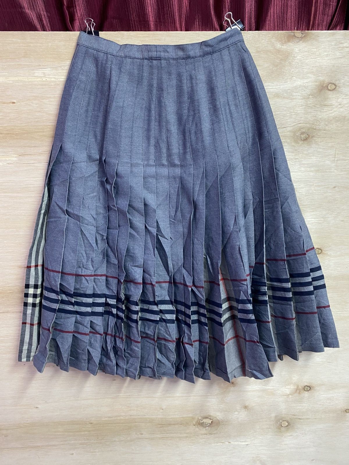 Burberry Vintage burberry reversible skirt Size 30" / US 8 / IT 44 - 6 Thumbnail