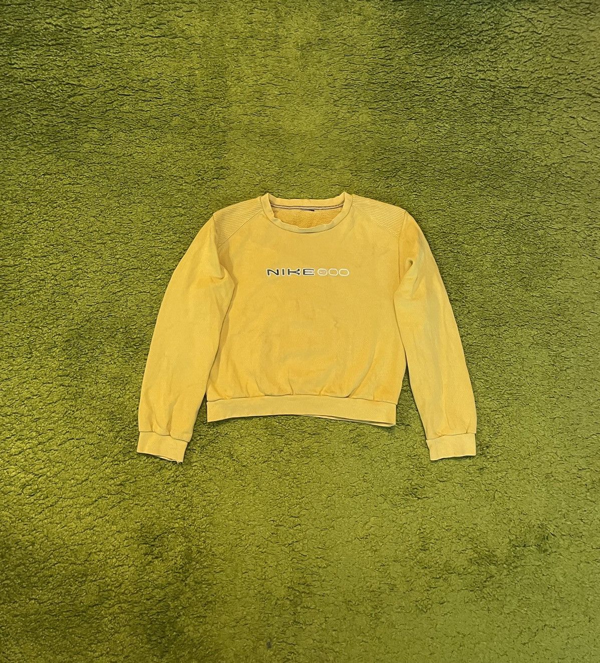 Nike × Vintage Nike 2000s vintage embroidered centre logo sweatshirt Y2K Size M / US 6-8 / IT 42-44 - 1 Thumbnail