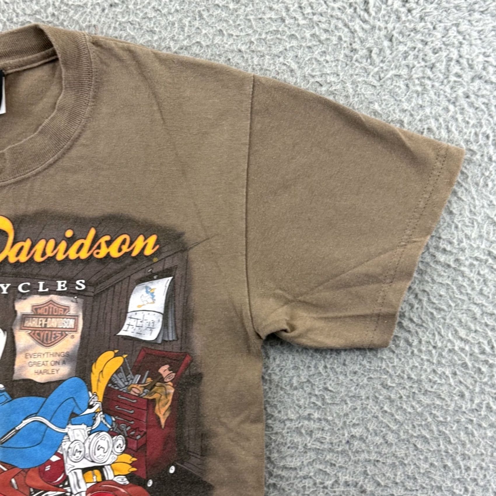Harley Davidson VINTAGE Harley-Davidson Shirt Adult Small Brown Foghorn Leghorn Looney Tunes USA Shirt Mens Small Brown Harley-Davidson Theme Biker Cartoon 1990s Size US S / EU 44-46 / 1 - 5 Thumbnail