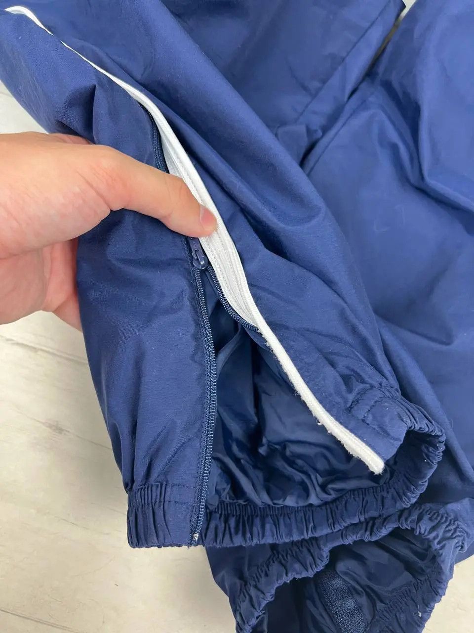 Nike Vintage Nike Track Pants Nylon 00s Swoosh Striped Y2K Baggy Size US 36 / EU 52 - 12 Thumbnail