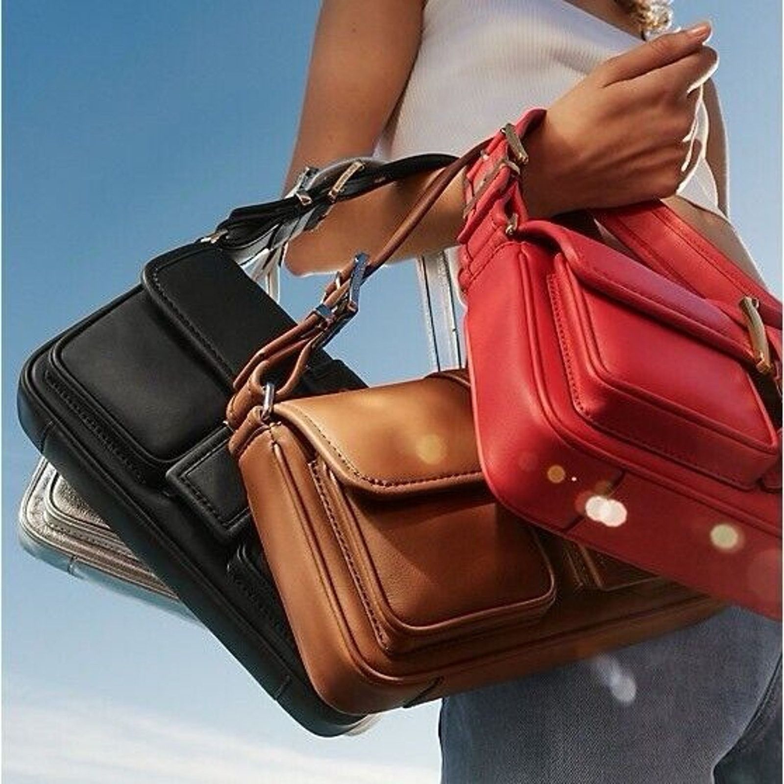 Michael Kors NWT Michael Kors Colby Medium Leather Shoulder Bag Luggage Size ONE SIZE - 5 Thumbnail