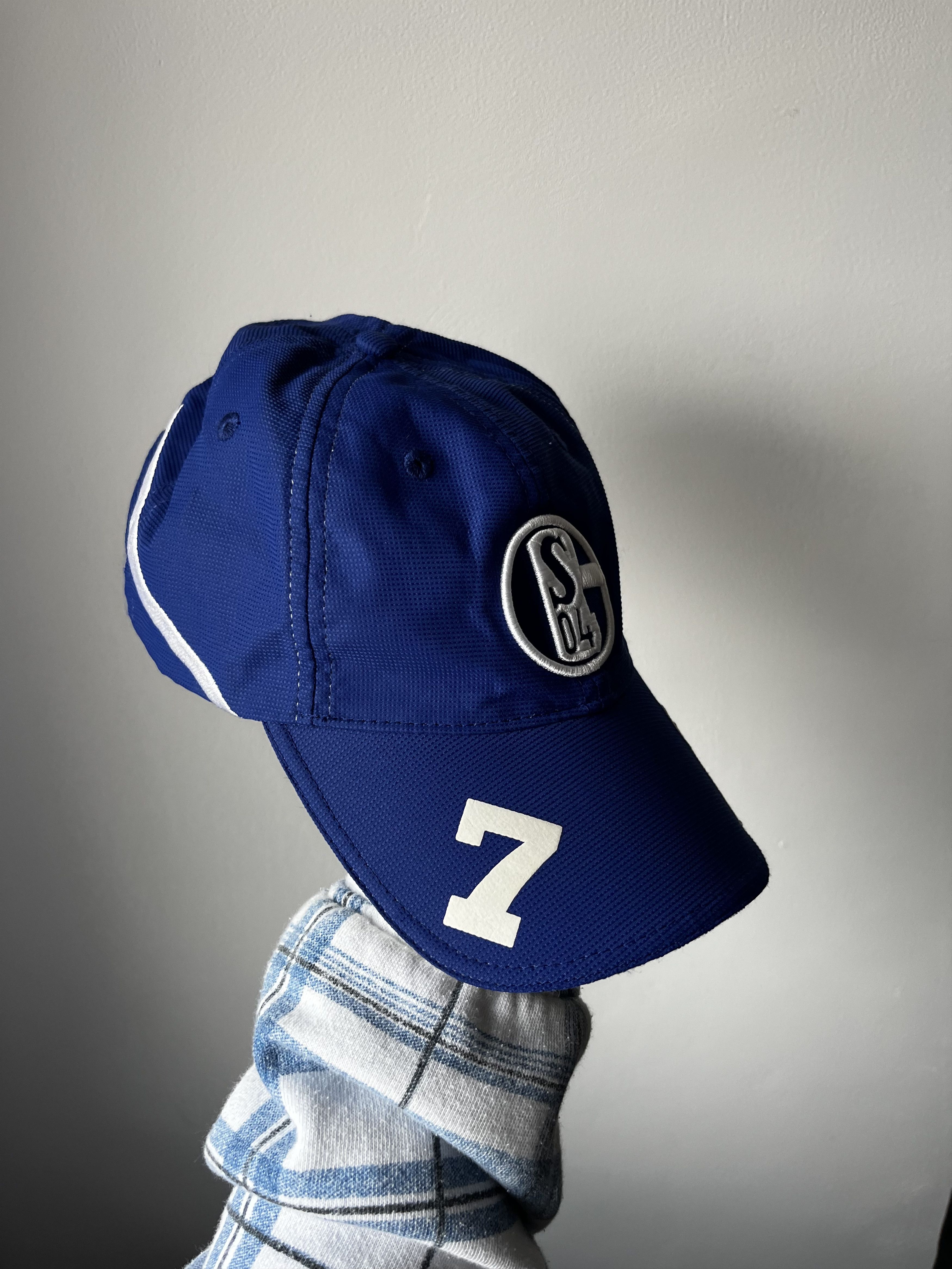 Other Vintage hat Schalke 04 Raul 7 size one Size ONE SIZE - 2 Thumbnail