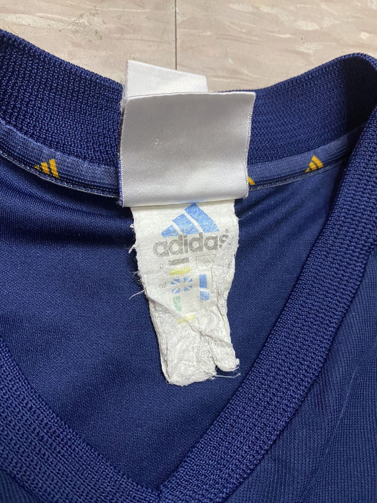 Vintage Vintage jersey adidas spain 2002-2004 3rd kit Size US L / EU 52-54 / 3 - 13 Thumbnail