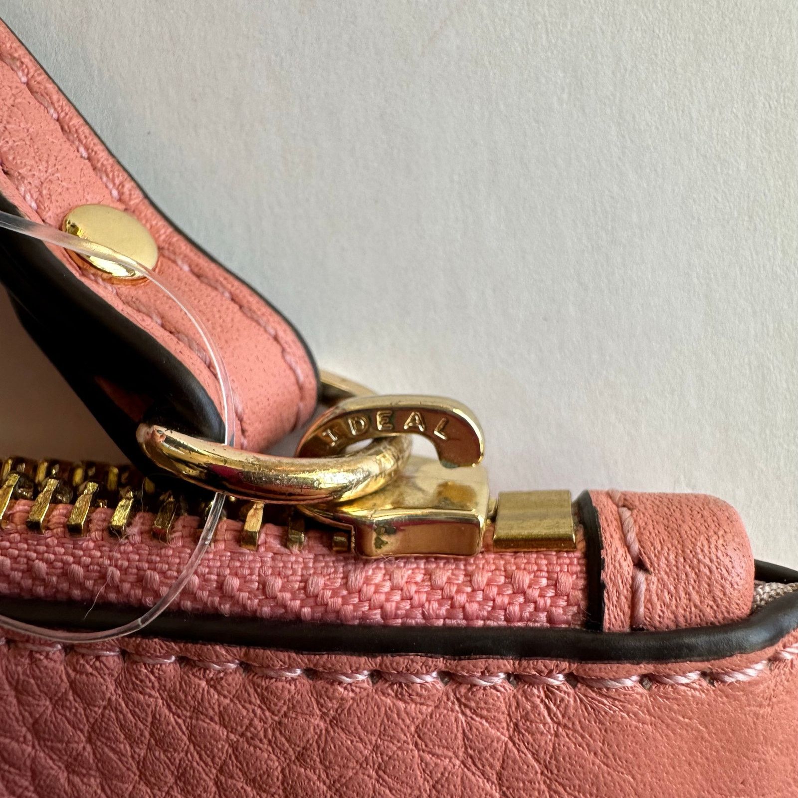 Michael Kors NWOT MICHAEL KORS Light Pink Leather Wristlet Clutch Size ONE SIZE - 6 Thumbnail