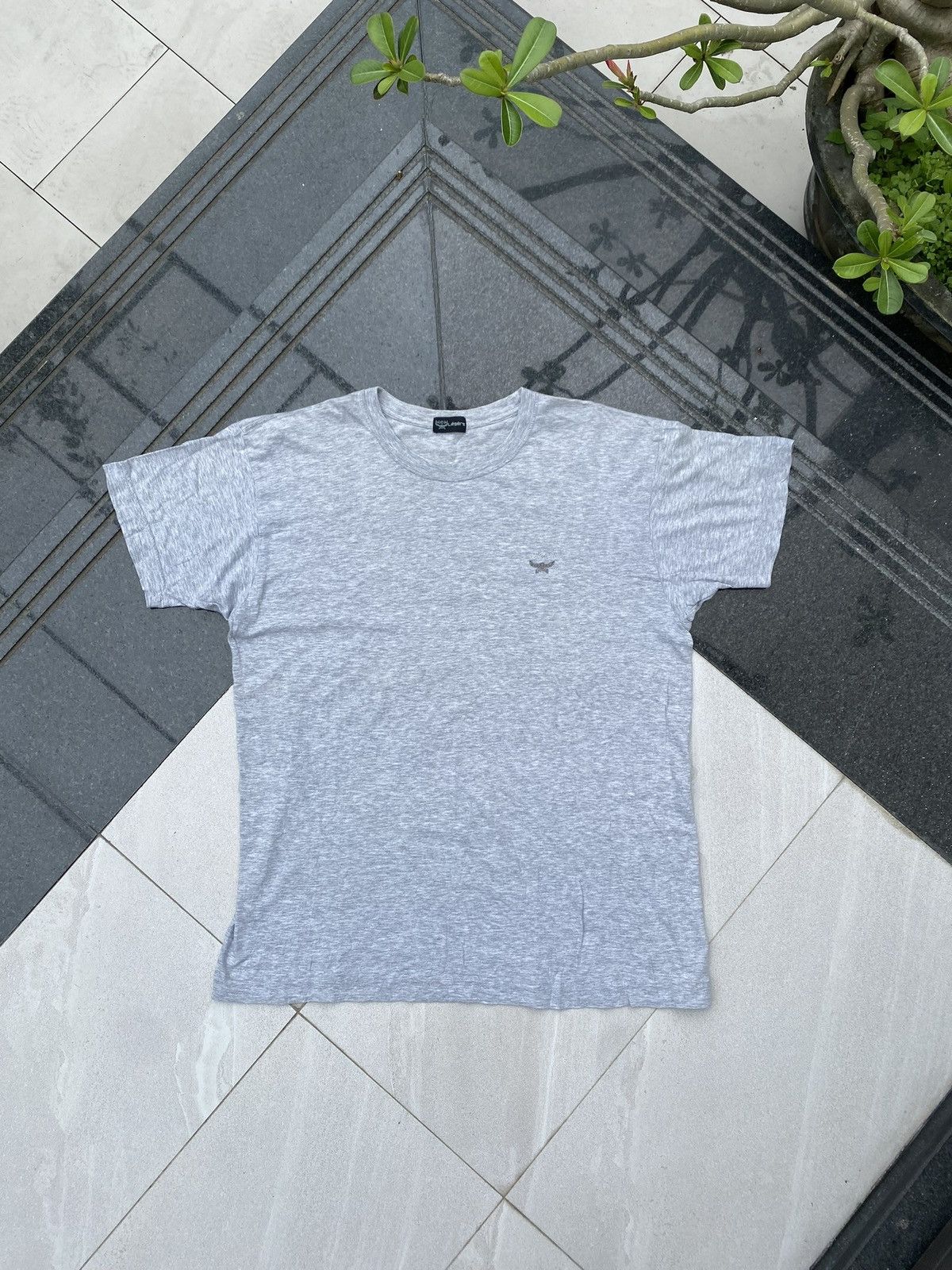 MCM 90’s MODERN CREATION MÜNCHEN RARE LOGO Y2K RETRO TEE TSHIRT Size US L / EU 52-54 / 3 - 1 Thumbnail