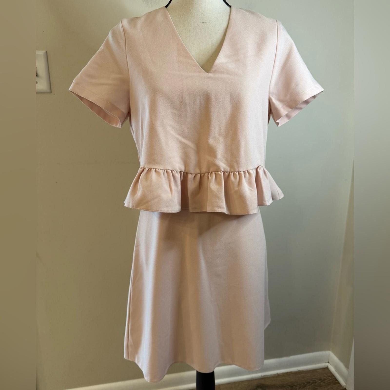 Asos ASOS powder pink peplum short sleeve dress SZ 6 Size M / US 6-8 / IT 42-44 - 1 Thumbnail