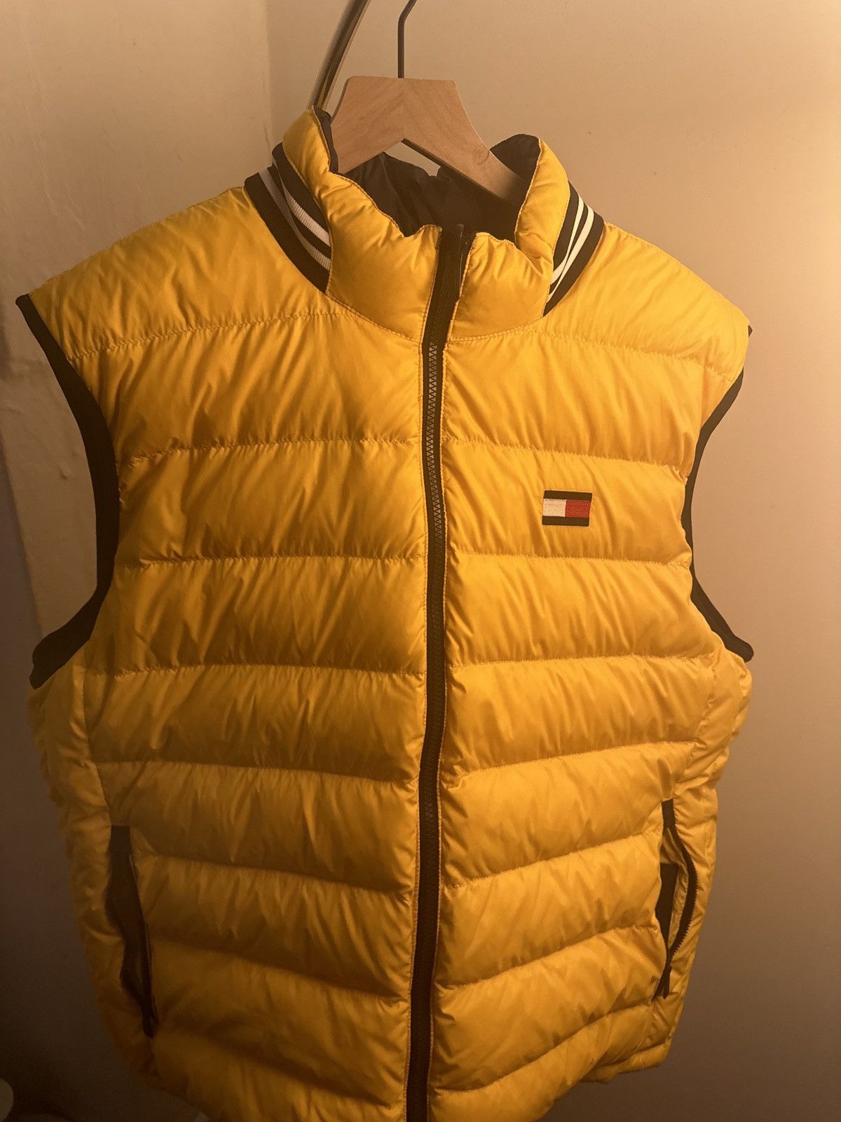 Tommy Hilfiger Yellow Tommy Hilfiger vest Size US XXL / EU 58 / 5 - 1 Thumbnail