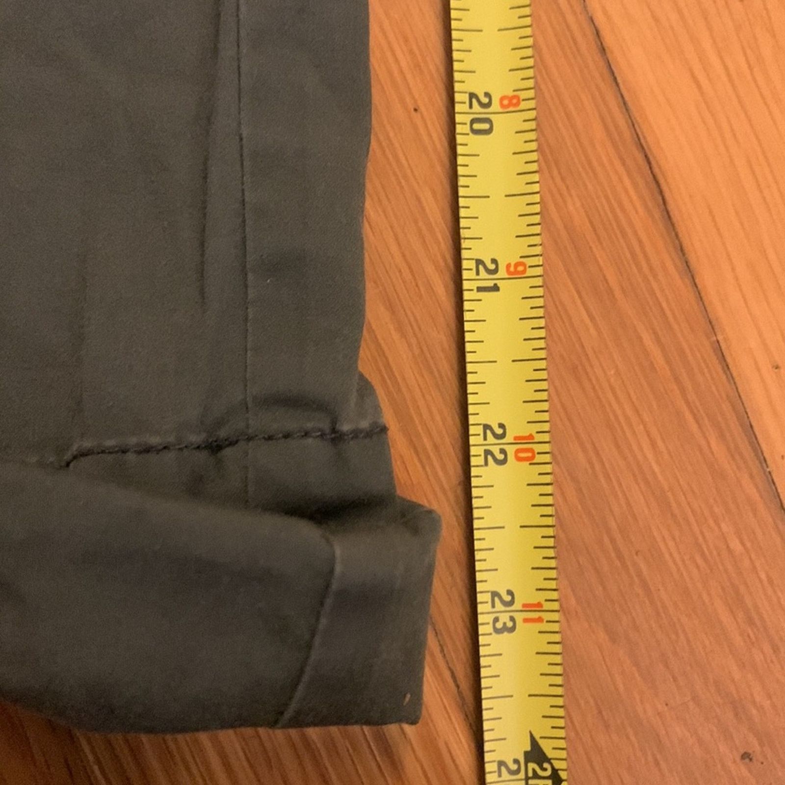 DKNY Pure DKNY maternity olive capri pants Size 32" / US 10 / IT 46 - 12 Thumbnail