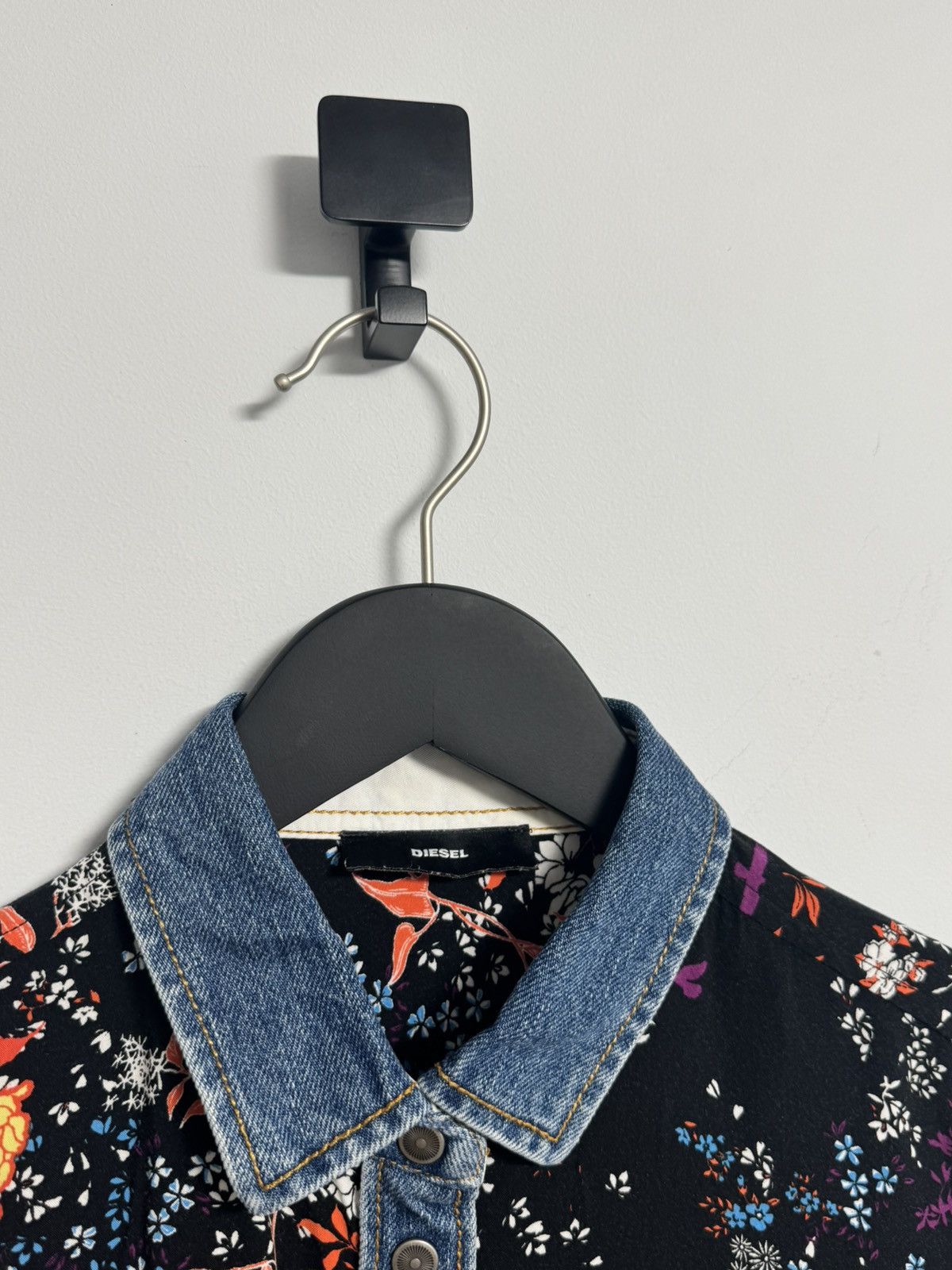 Designer × Diesel 🔥Diesel Vintage Y2K style hype Button Up Women’s Size S / US 4 / IT 40 - 7 Thumbnail