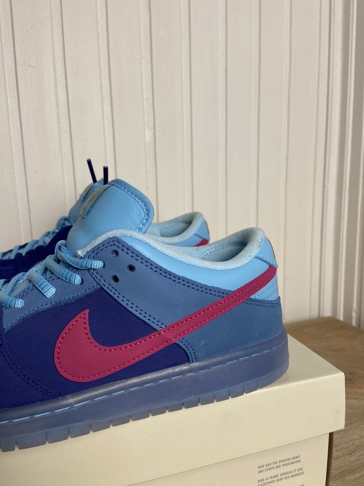 Nike New Nike SB Dunk Low "Run The Jewels" Size 9US Authentic Size US 9 / EU 42 - 2 Thumbnail