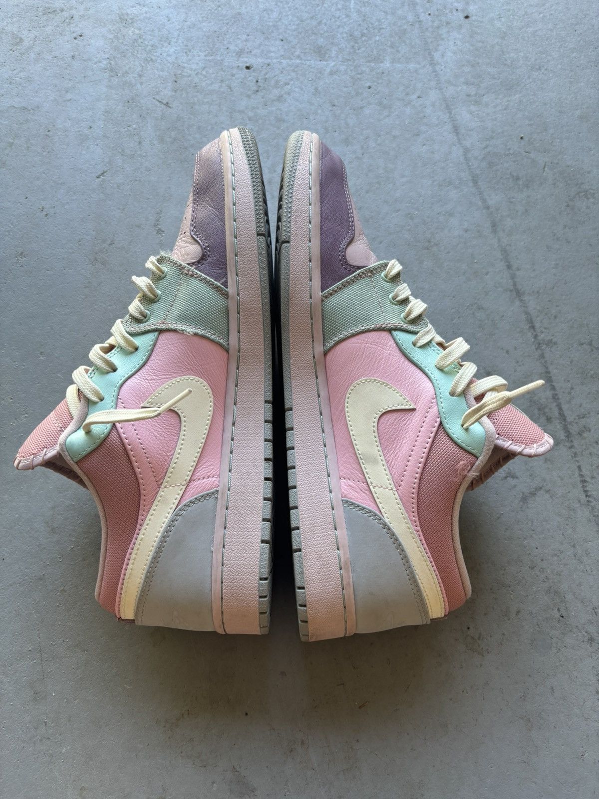 Jordan Brand × Nike Jordan 1 Low SE Easter Pastel Size US 12 / EU 45 - 2 Thumbnail
