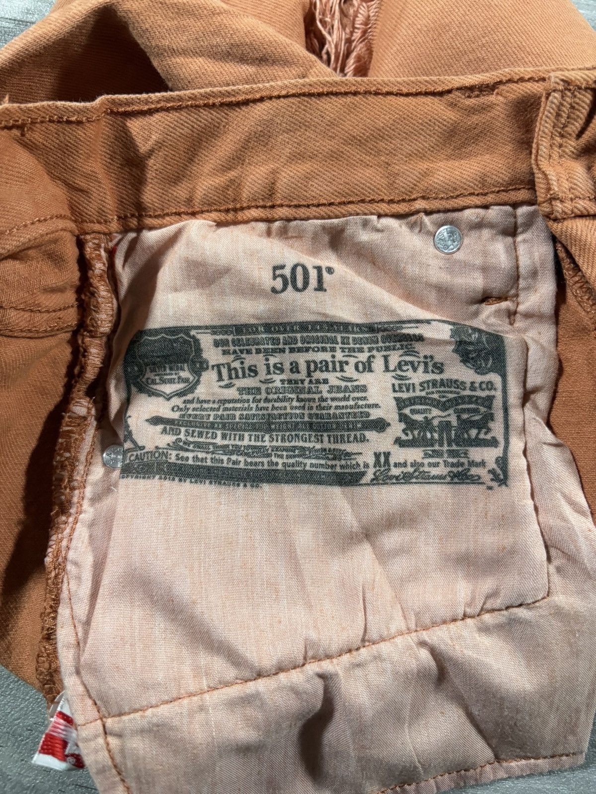 Levi's Short en jean Levi’s 501 - W28 - FR38 - Orange - Femme Size 27" / US 4 / IT 40 - 4 Thumbnail