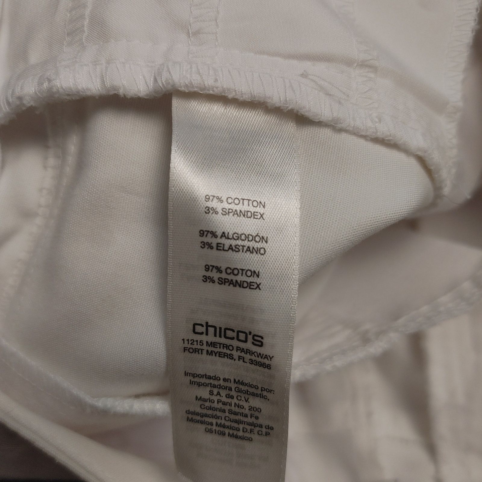 Other Chico's So Slimming Women's 2 White Denim Capri Pants Size 26" / US 2 / IT 38 - 4 Thumbnail