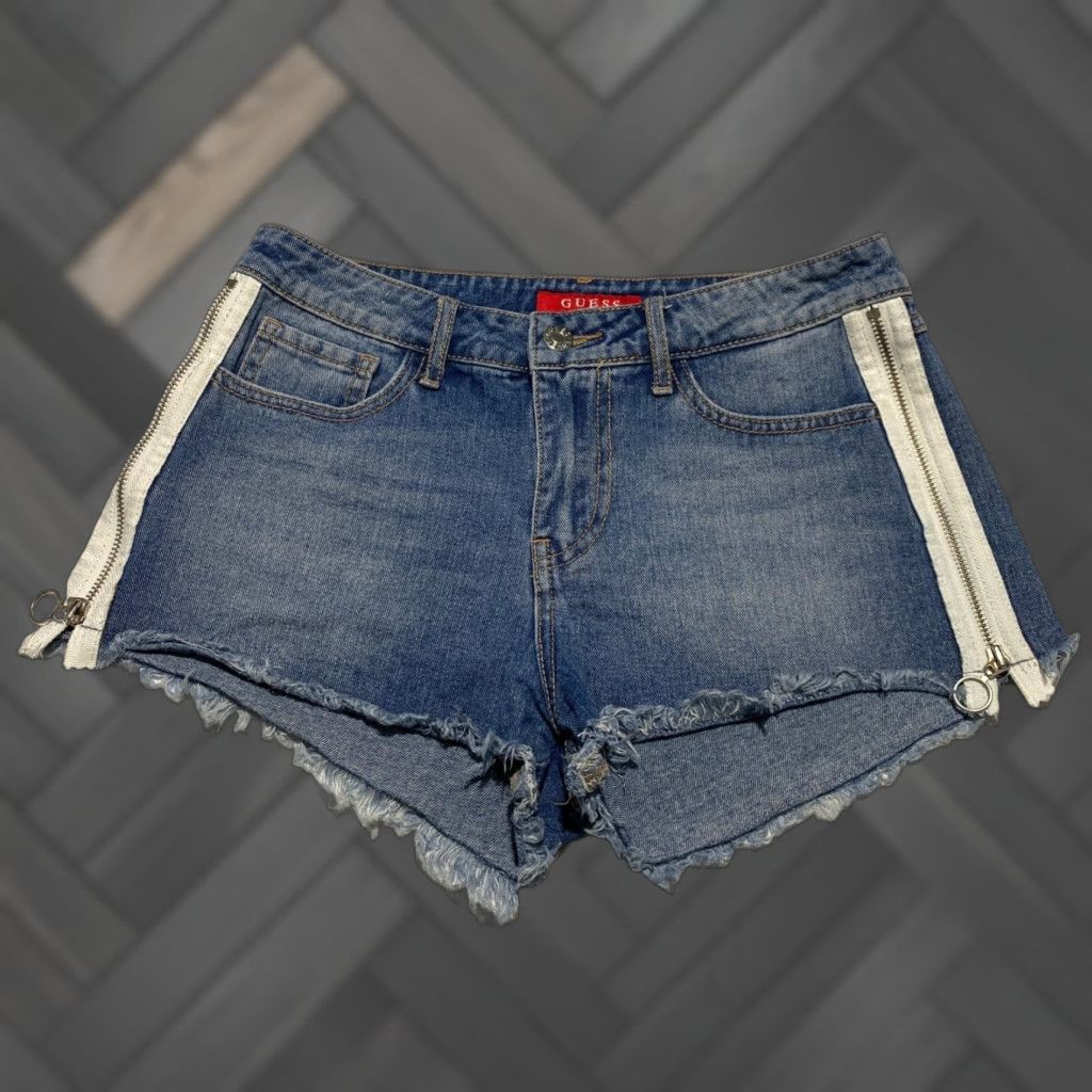 Guess VINTAGE Size 42" / US 20 - 1 Thumbnail