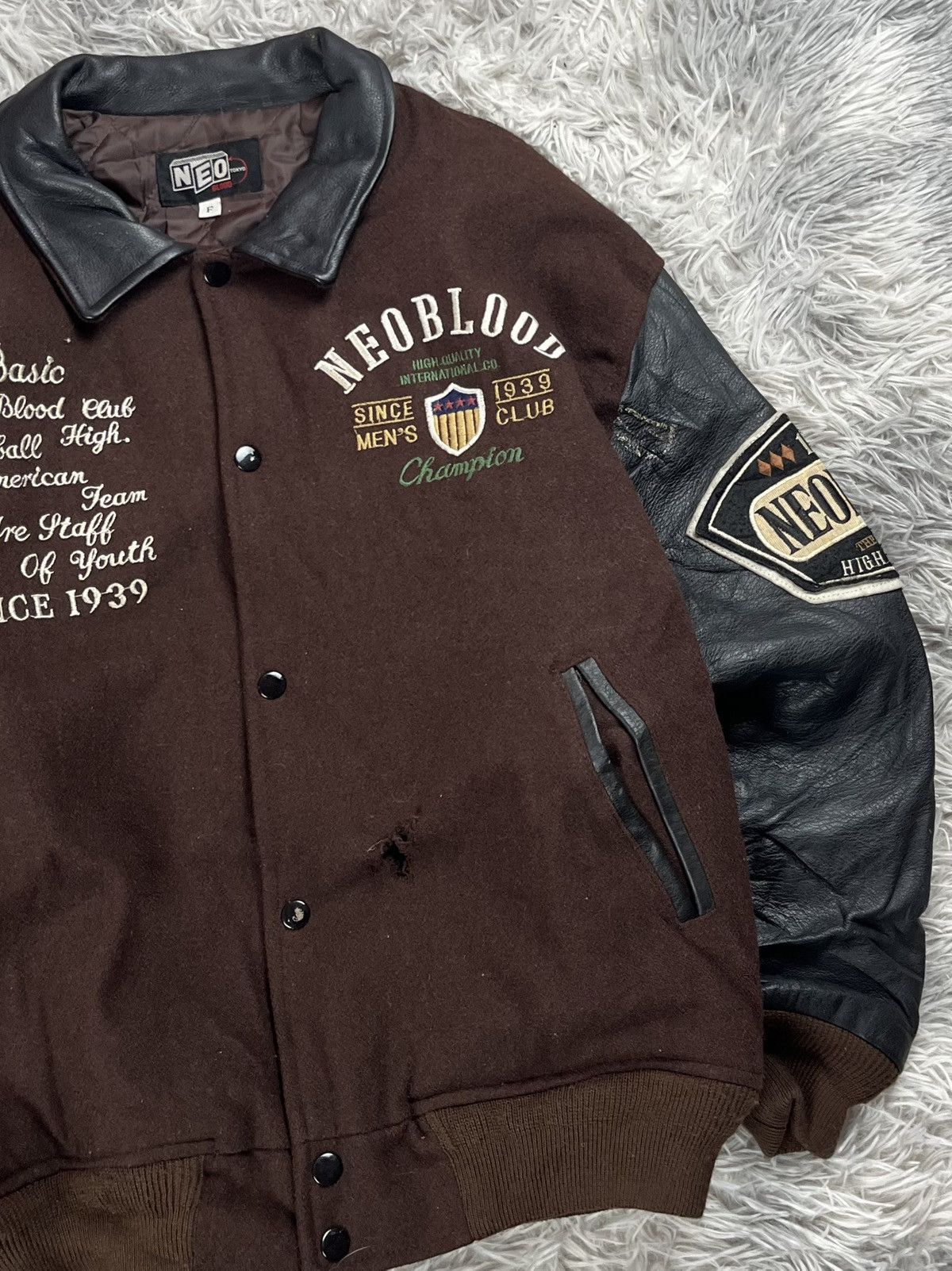 Japanese Brand Vintage Neo blood Wool and Leather Sleeve Varsity Jacket Size US M / EU 48-50 / 2 - 4 Thumbnail