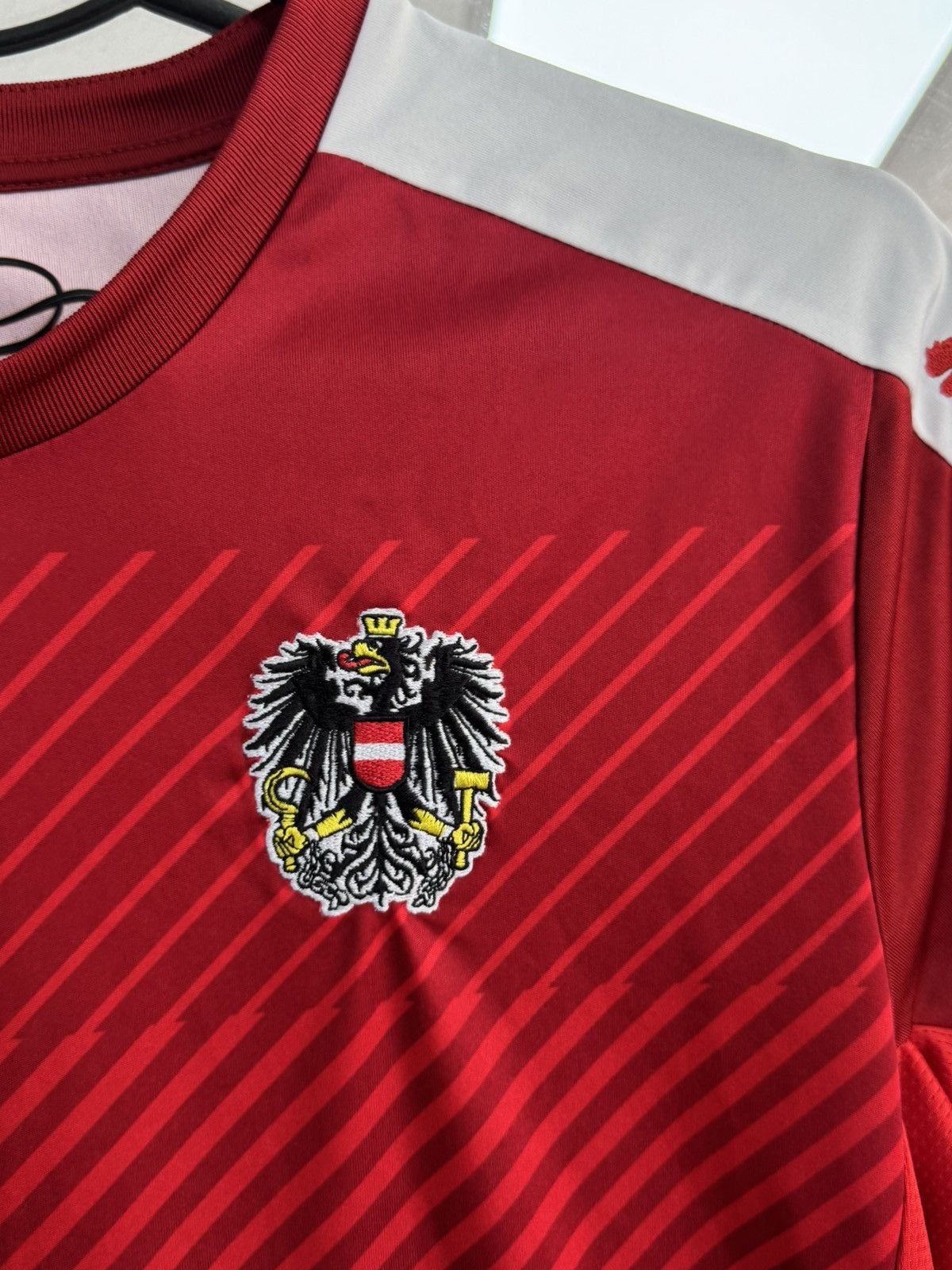 Puma Vintage Austria Team 2016/17 Home Jersey Football Puma Men S Size US S / EU 44-46 / 1 - 4 Thumbnail