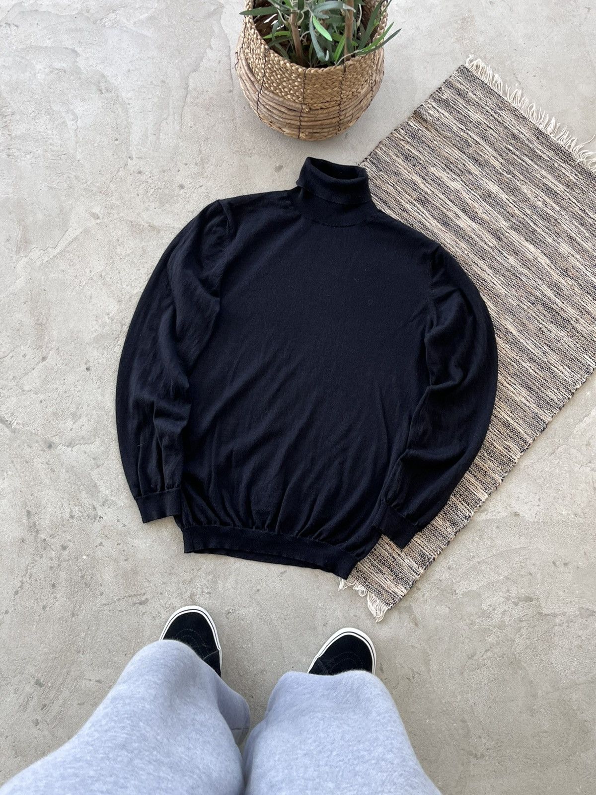 Gucci Vintage Gucci Tom Ford Wool Turtleneck Black Minimalistic Size US XXL / EU 58 / 5 - 1 Thumbnail