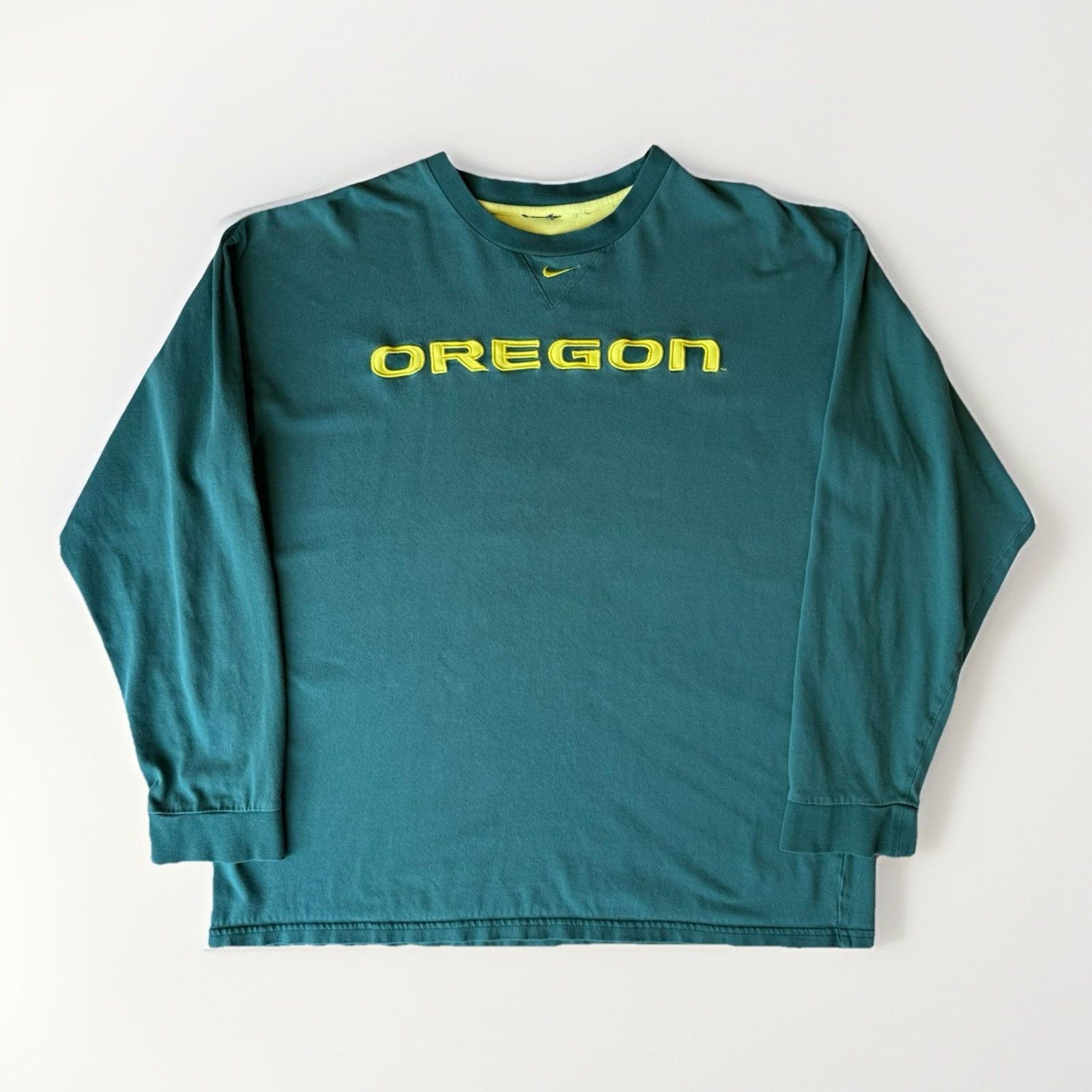 Nike Vintage Oregon Ducks Shirt L Green Y2K Nike Center Swoosh Size US L / EU 52-54 / 3 - 1 Thumbnail