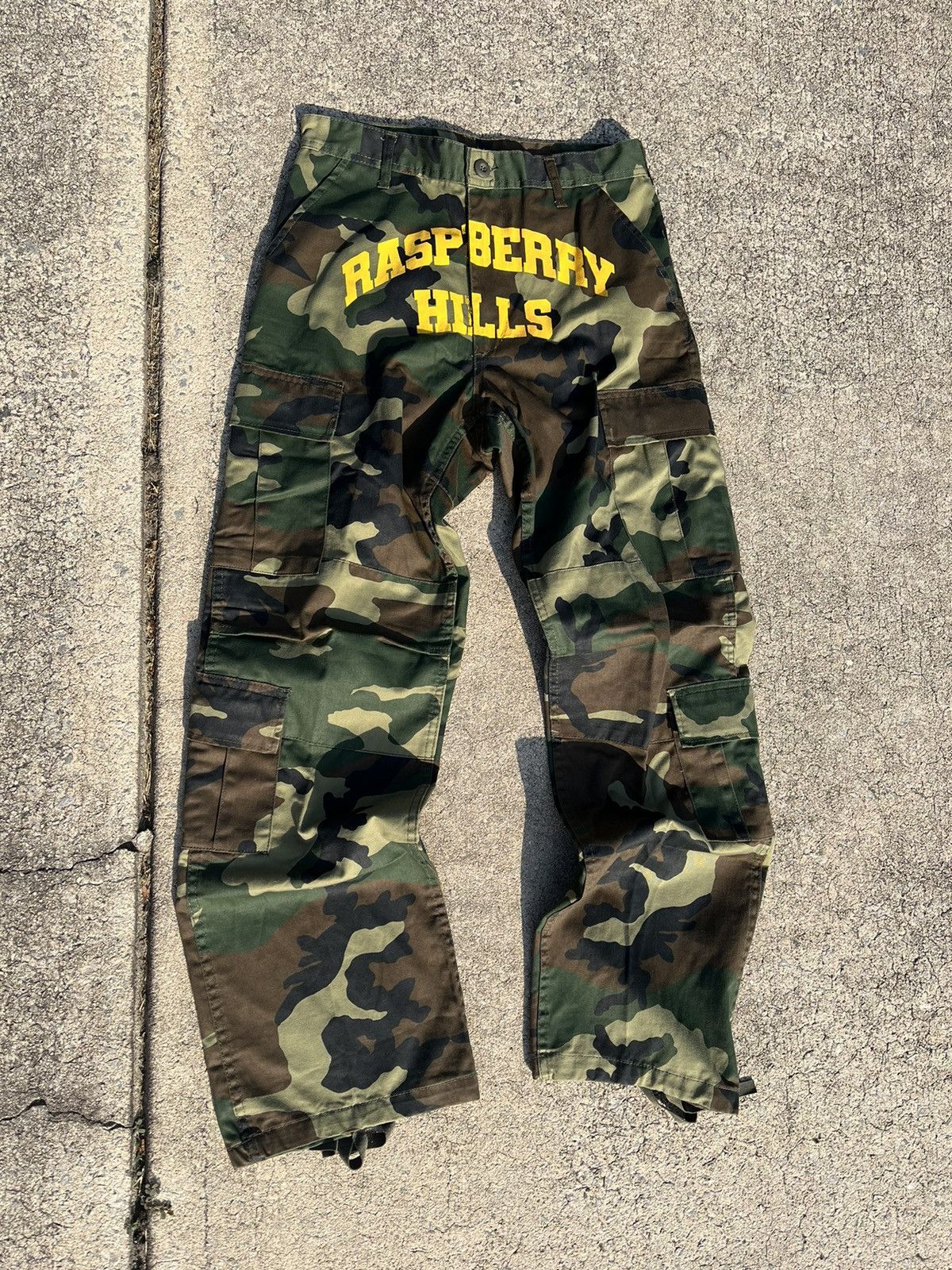 Streetwear × The GV Gallery × Vintage The GV Gallery Raspberry 