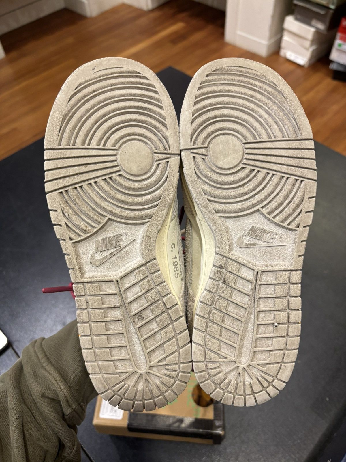 Nike × Off-White Off White x Nike Dunk Low ‘Lot 35’ Size US 6 / EU 39 - 5 Thumbnail