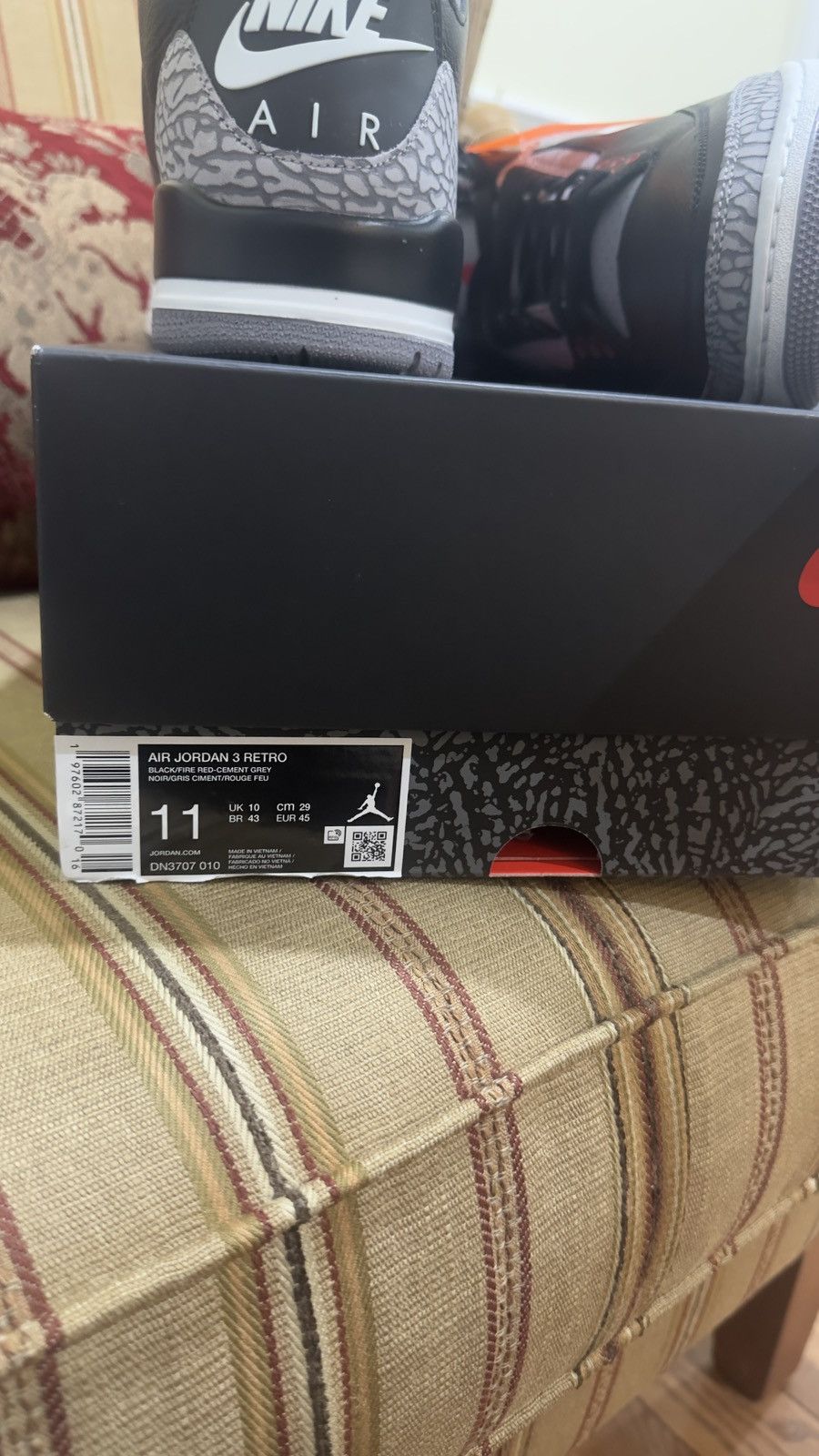 Jordan Brand Air Jordan 3 Black Cement(new/ never worn) Size US 11 / EU 44 - 6 Thumbnail