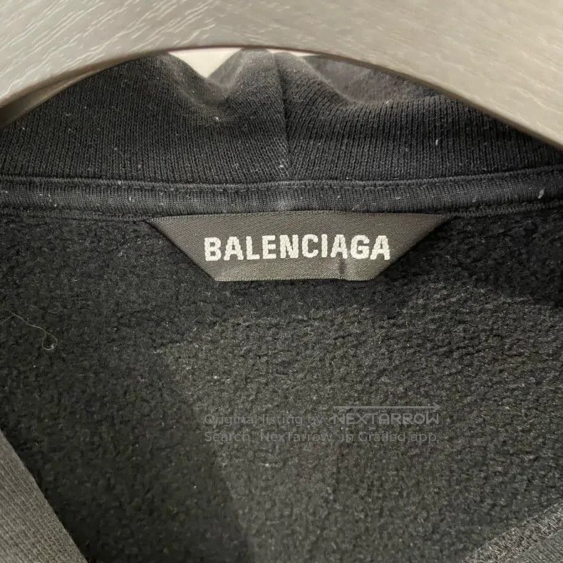Balenciaga Balenciaga 7 Languages Logo Hooded Sweatshirt Size US L / EU 52-54 / 3 - 3 Thumbnail
