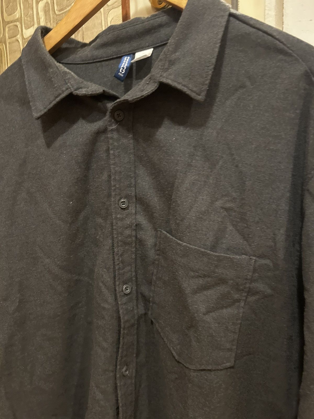 H&M H&M Men’s Shirt XXL – Black Long Sleeve Casual Button-Up Size US XXL / EU 58 / 5 - 1 Thumbnail