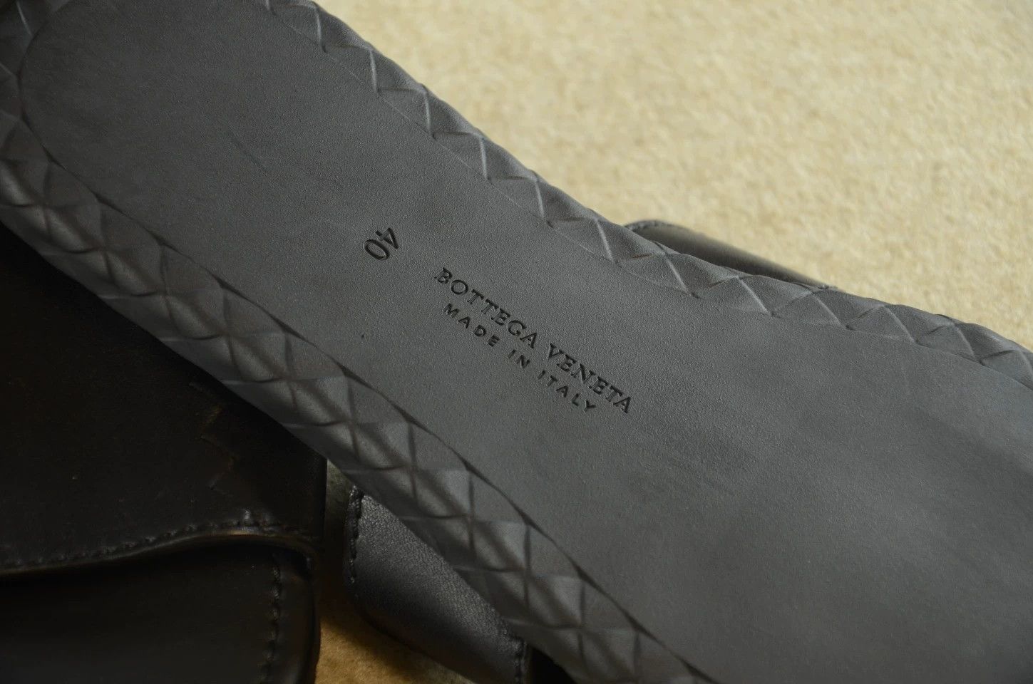 Bottega Veneta Bottega Veneta Intrecciato Weave Leather Slipper Black 39 Size US 8 / IT 38 - 9 Thumbnail