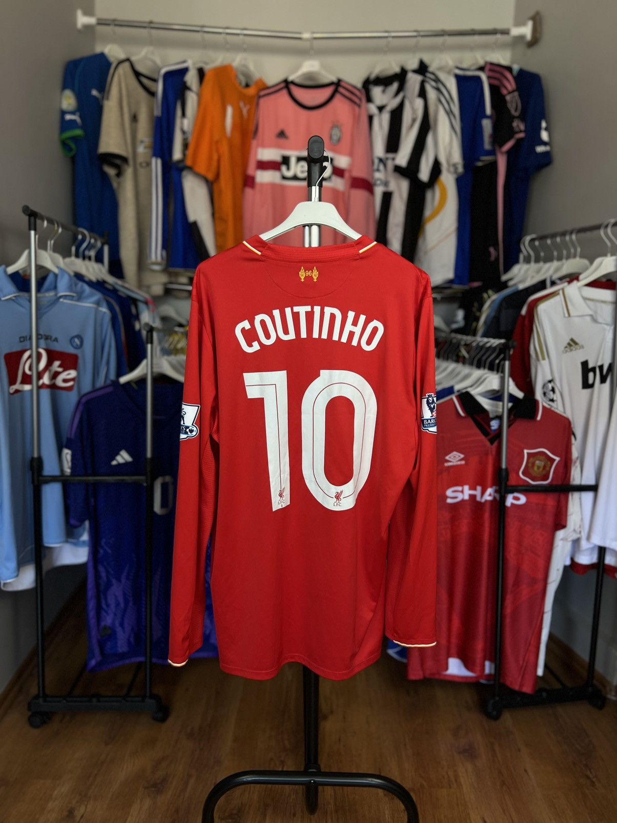 New Balance Soccer Jersey New Balance Liverpool 2016/17 Coutinho #10 Size US L / EU 52-54 / 3 - 1 Thumbnail